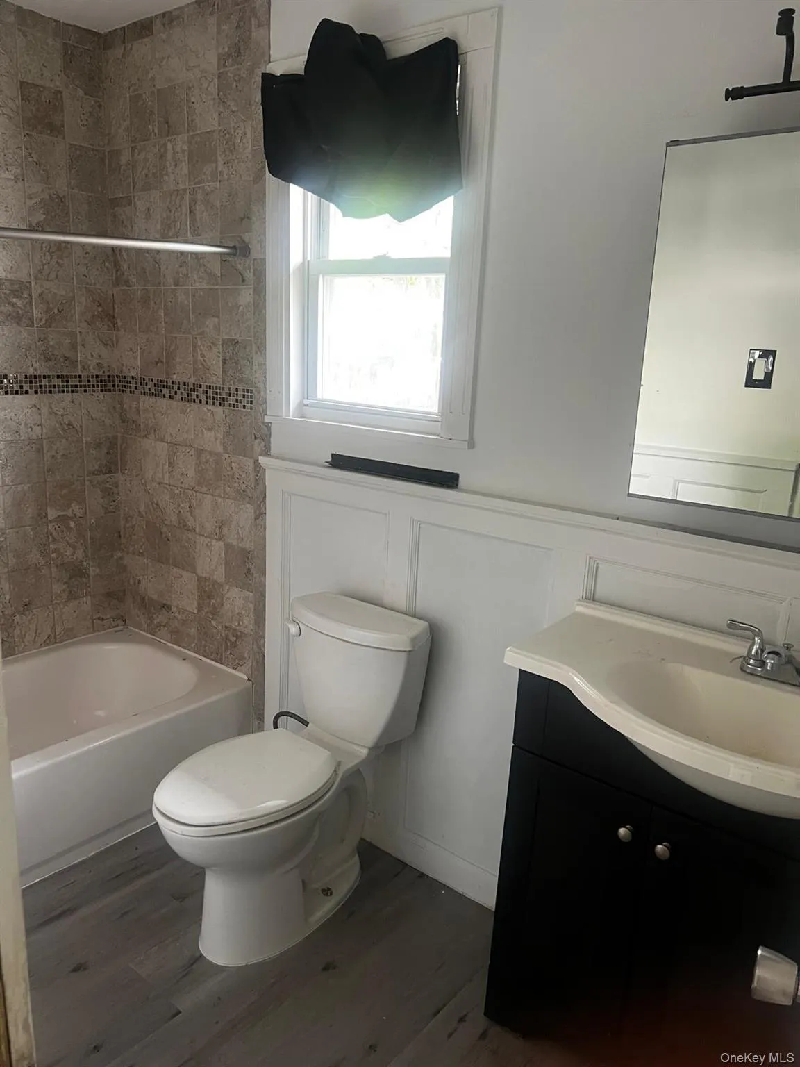 146 Penataquit Avenue, Islip, NY, 3 Bedrooms Bedrooms, 8 Rooms Rooms,1 BathroomBathrooms,Residential,For Rent,Penataquit,0,1007567 146 Penataquit Avenue, Islip, NY, 3 Bedrooms Bedrooms, 8 Rooms Rooms,1 BathroomBathrooms,Residential,For Rent,Penataquit,0,1007567