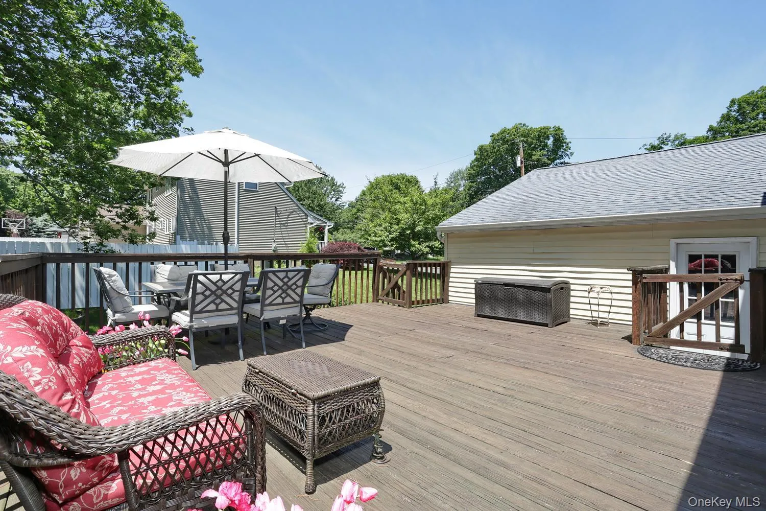 56 Grand Street, Clarkstown, NY, 4 Bedrooms Bedrooms, 8 Rooms Rooms,2 BathroomsBathrooms,Residential,For Rent,Grand,0,1007569 56 Grand Street, Clarkstown, NY, 4 Bedrooms Bedrooms, 8 Rooms Rooms,2 BathroomsBathrooms,Residential,For Rent,Grand,0,1007569