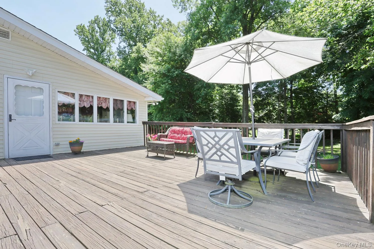 56 Grand Street, Clarkstown, NY, 4 Bedrooms Bedrooms, 8 Rooms Rooms,2 BathroomsBathrooms,Residential,For Rent,Grand,0,1007569 56 Grand Street, Clarkstown, NY, 4 Bedrooms Bedrooms, 8 Rooms Rooms,2 BathroomsBathrooms,Residential,For Rent,Grand,0,1007569