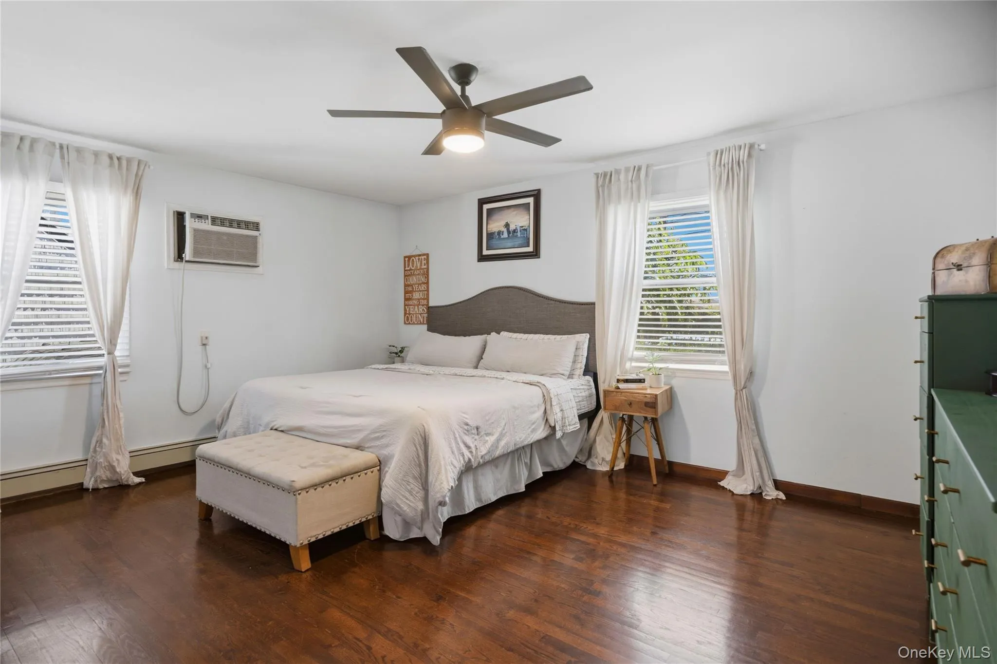 340 Main Street, Hempstead, NY, 3 Bedrooms Bedrooms, 6 Rooms Rooms,2 BathroomsBathrooms,Residential,For Rent,Main,0,1007573 340 Main Street, Hempstead, NY, 3 Bedrooms Bedrooms, 6 Rooms Rooms,2 BathroomsBathrooms,Residential,For Rent,Main,0,1007573