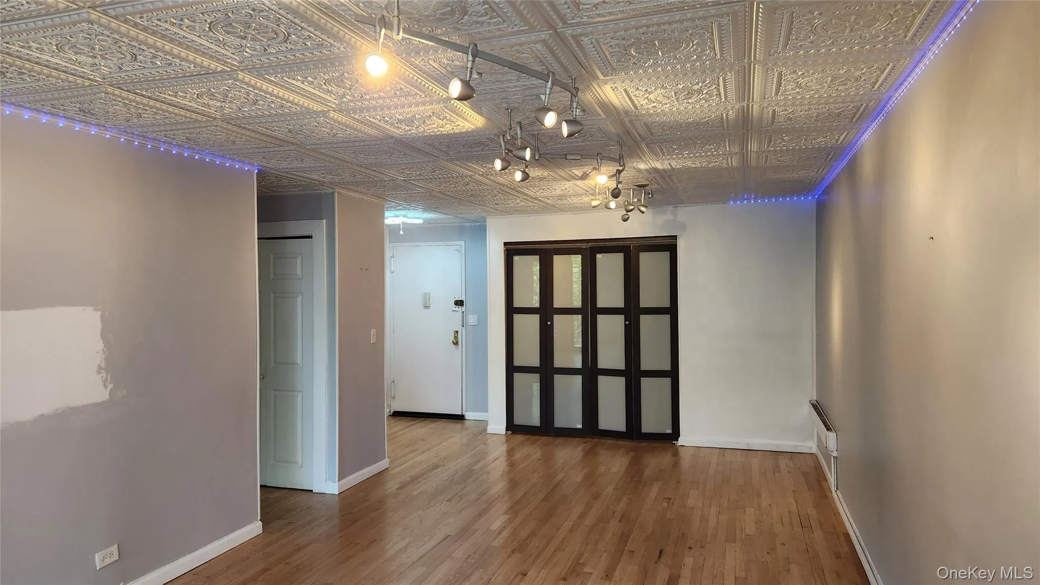 15218 Union Turnpike, New York, NY, 2 Bedrooms Bedrooms, 4 Rooms Rooms,1 BathroomBathrooms,Residential Lease,For Rent,Union,0,1007575 15218 Union Turnpike, New York, NY, 2 Bedrooms Bedrooms, 4 Rooms Rooms,1 BathroomBathrooms,Residential Lease,For Rent,Union,0,1007575