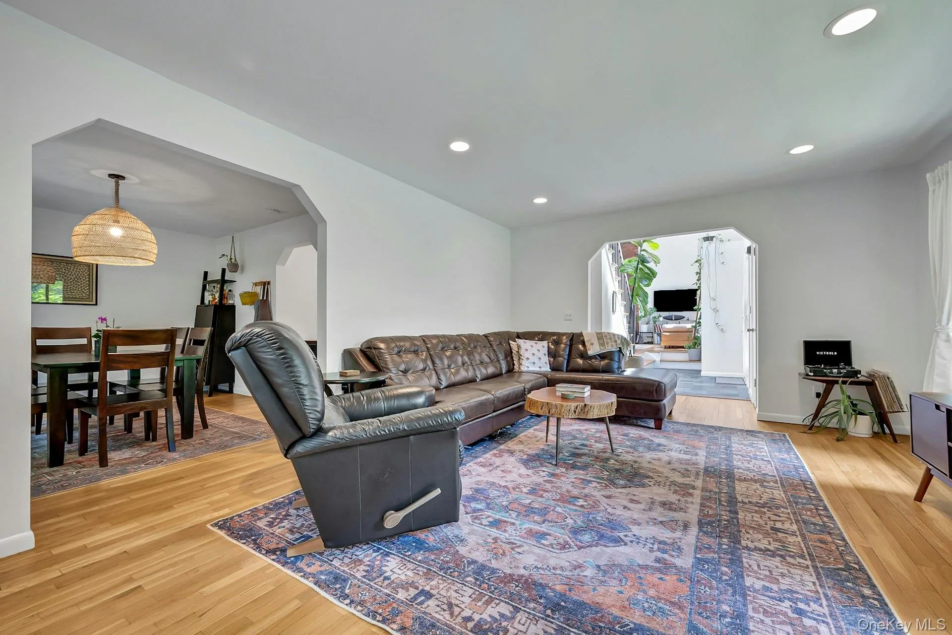 24 Anne Chambers Lane, Bedford, NY, 4 Bedrooms Bedrooms, 9 Rooms Rooms,2 BathroomsBathrooms,Residential,For Rent,Anne Chambers,0,1007577 24 Anne Chambers Lane, Bedford, NY, 4 Bedrooms Bedrooms, 9 Rooms Rooms,2 BathroomsBathrooms,Residential,For Rent,Anne Chambers,0,1007577