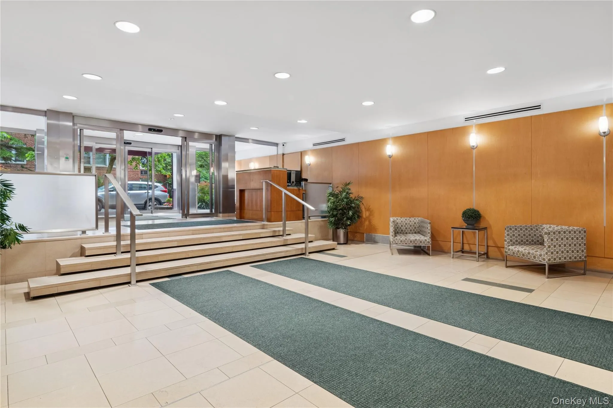 Elegant Lobby 24 Hour Doorman and Secure Package Room Elegant Lobby 24 Hour Doorman and Secure Package Room