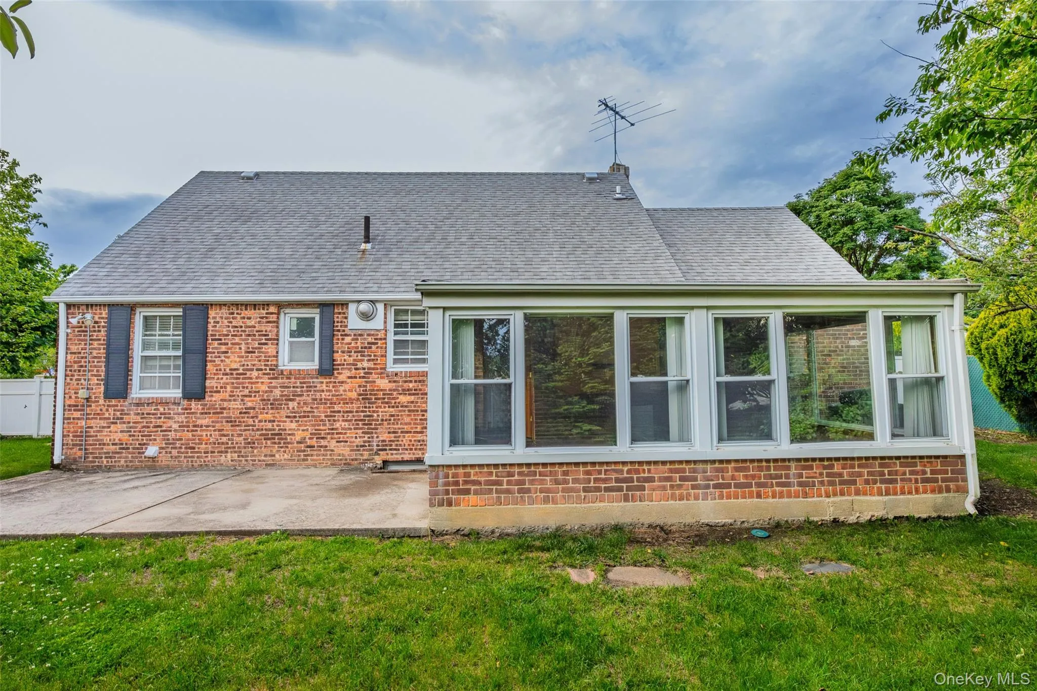 674 Henry Street, Hempstead, NY, 4 Bedrooms Bedrooms, 8 Rooms Rooms,3 BathroomsBathrooms,Residential,For Rent,Henry,0,1007584 674 Henry Street, Hempstead, NY, 4 Bedrooms Bedrooms, 8 Rooms Rooms,3 BathroomsBathrooms,Residential,For Rent,Henry,0,1007584
