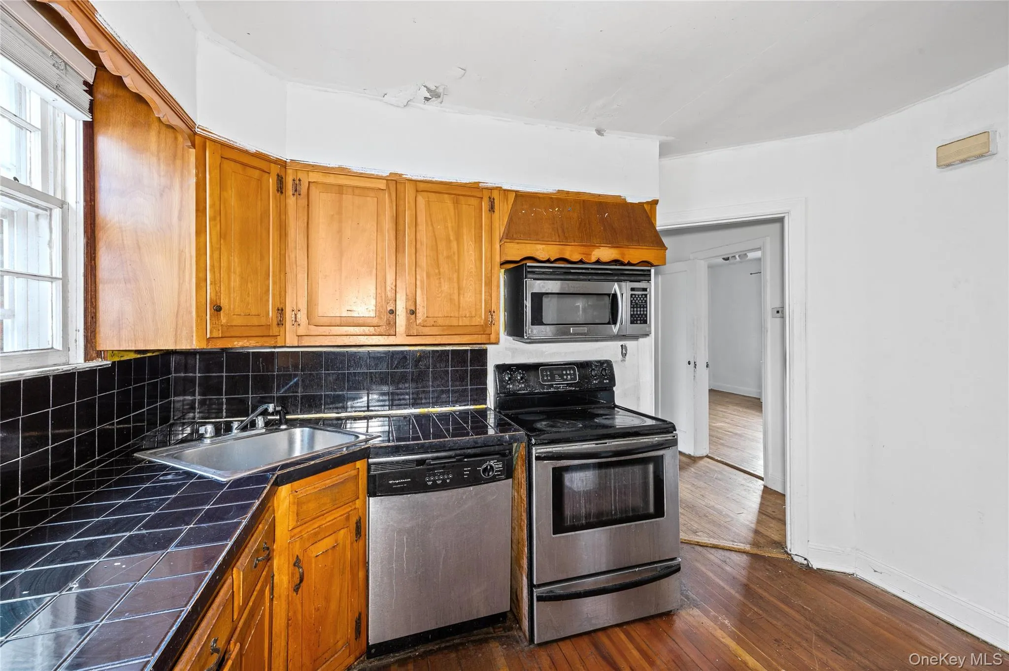 674 Henry Street, Hempstead, NY, 4 Bedrooms Bedrooms, 8 Rooms Rooms,3 BathroomsBathrooms,Residential,For Rent,Henry,0,1007584 674 Henry Street, Hempstead, NY, 4 Bedrooms Bedrooms, 8 Rooms Rooms,3 BathroomsBathrooms,Residential,For Rent,Henry,0,1007584