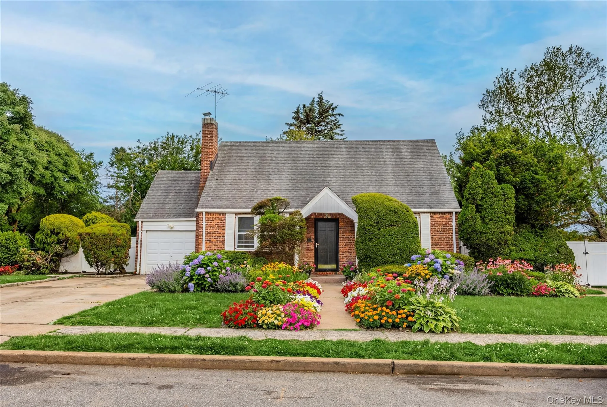 674 Henry Street, Hempstead, NY, 4 Bedrooms Bedrooms, 8 Rooms Rooms,3 BathroomsBathrooms,Residential,For Rent,Henry,0,1007584 674 Henry Street, Hempstead, NY, 4 Bedrooms Bedrooms, 8 Rooms Rooms,3 BathroomsBathrooms,Residential,For Rent,Henry,0,1007584