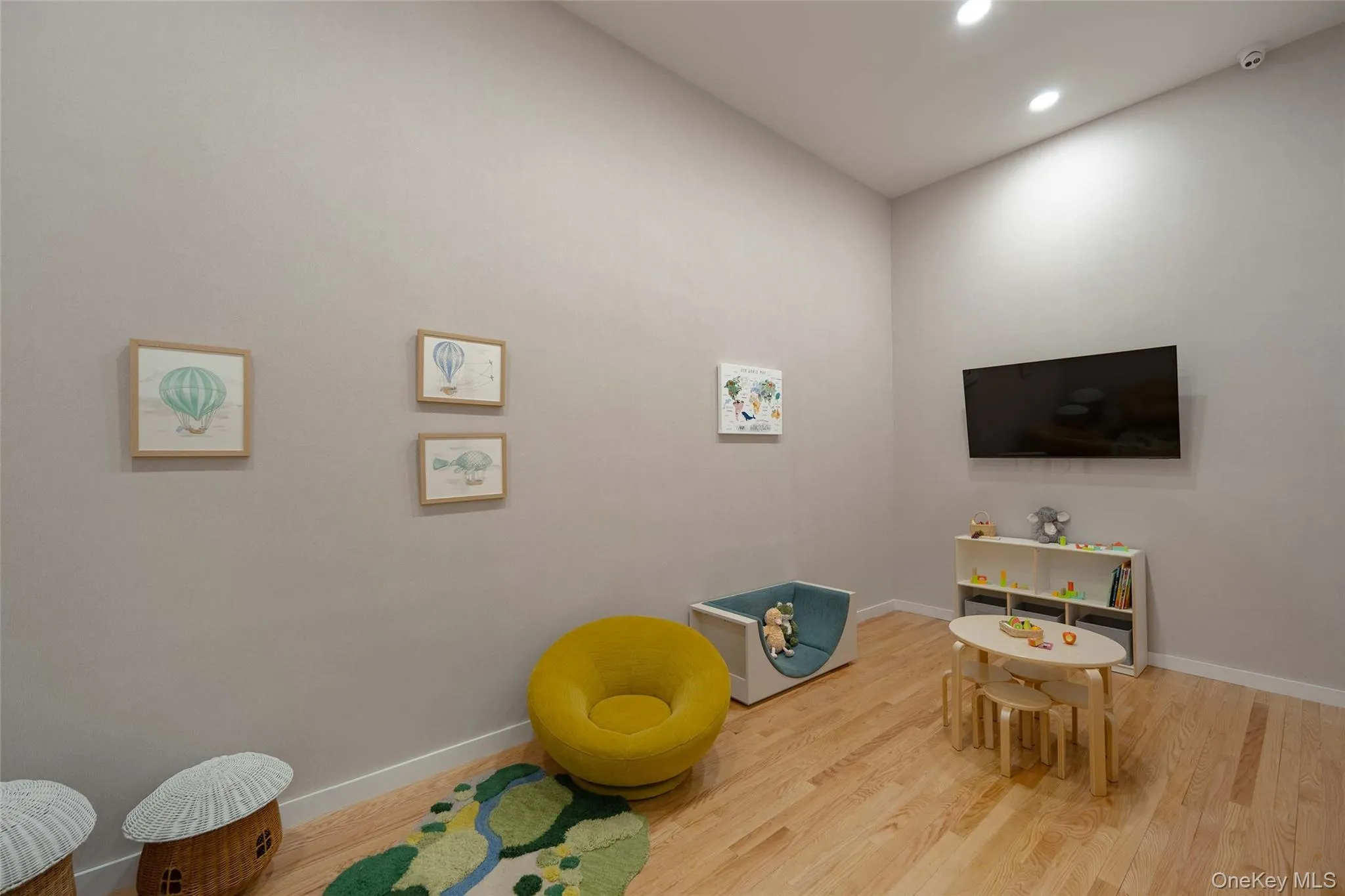 78-29 Austin Street, New York, NY, 3 Bedrooms Bedrooms, 6 Rooms Rooms,3 BathroomsBathrooms,Residential,For Rent,Austin,0,1007586 78-29 Austin Street, New York, NY, 3 Bedrooms Bedrooms, 6 Rooms Rooms,3 BathroomsBathrooms,Residential,For Rent,Austin,0,1007586