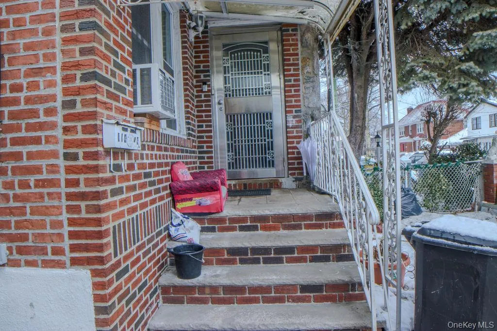 11424 117th Street, New York, NY, 3 Bedrooms Bedrooms, 8 Rooms Rooms,2 BathroomsBathrooms,Residential,For Rent,117th,0,1007590 11424 117th Street, New York, NY, 3 Bedrooms Bedrooms, 8 Rooms Rooms,2 BathroomsBathrooms,Residential,For Rent,117th,0,1007590