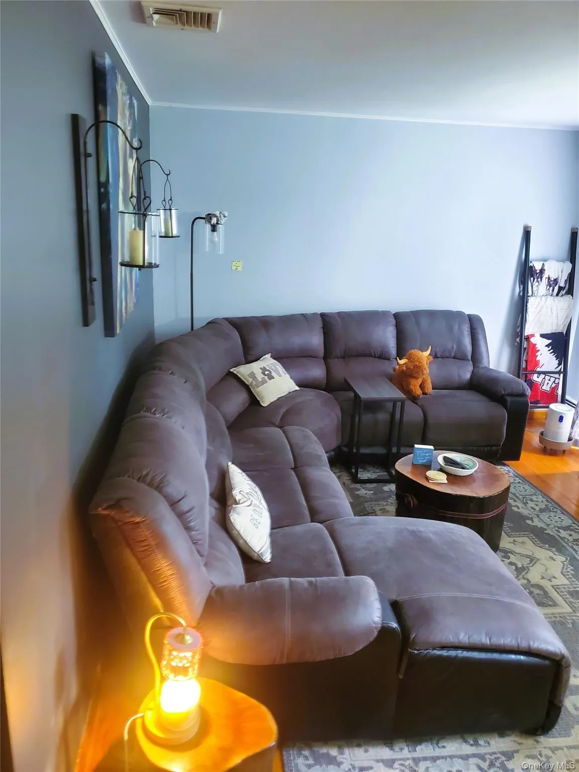 Living Room with Hardwook flooring. Living Room with Hardwook flooring.