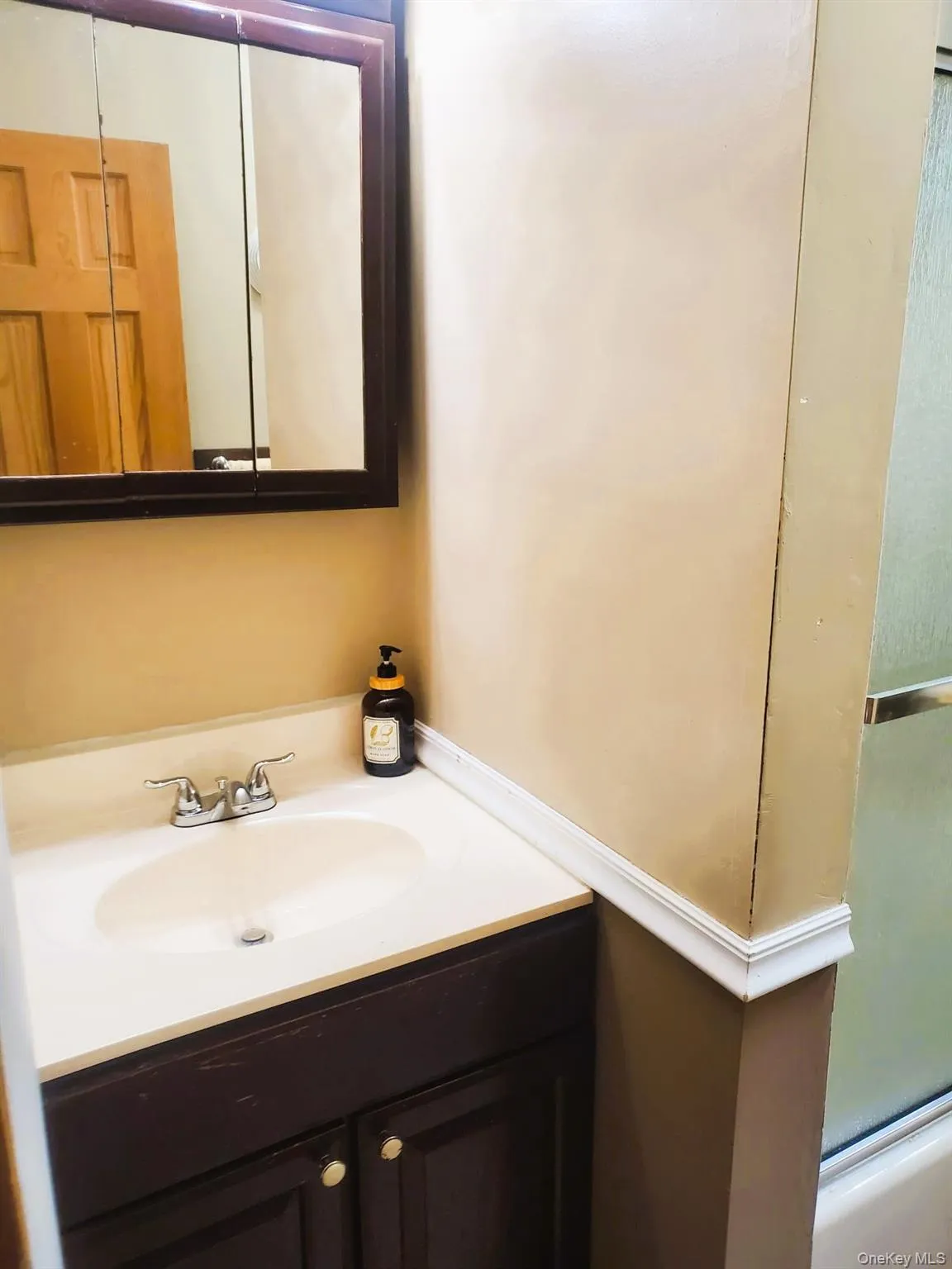 13 Murphy Road, Highlands, NY, 4 Bedrooms Bedrooms, 8 Rooms Rooms,2 BathroomsBathrooms,Residential,For Rent,Murphy,0,1007591 13 Murphy Road, Highlands, NY, 4 Bedrooms Bedrooms, 8 Rooms Rooms,2 BathroomsBathrooms,Residential,For Rent,Murphy,0,1007591