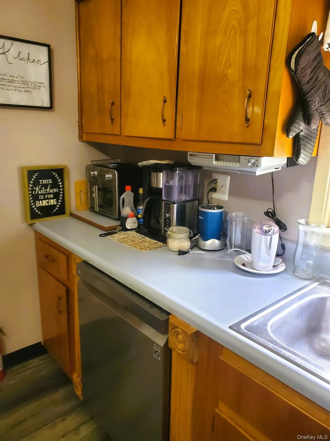 13 Murphy Road, Highlands, NY, 4 Bedrooms Bedrooms, 8 Rooms Rooms,2 BathroomsBathrooms,Residential,For Rent,Murphy,0,1007591 13 Murphy Road, Highlands, NY, 4 Bedrooms Bedrooms, 8 Rooms Rooms,2 BathroomsBathrooms,Residential,For Rent,Murphy,0,1007591