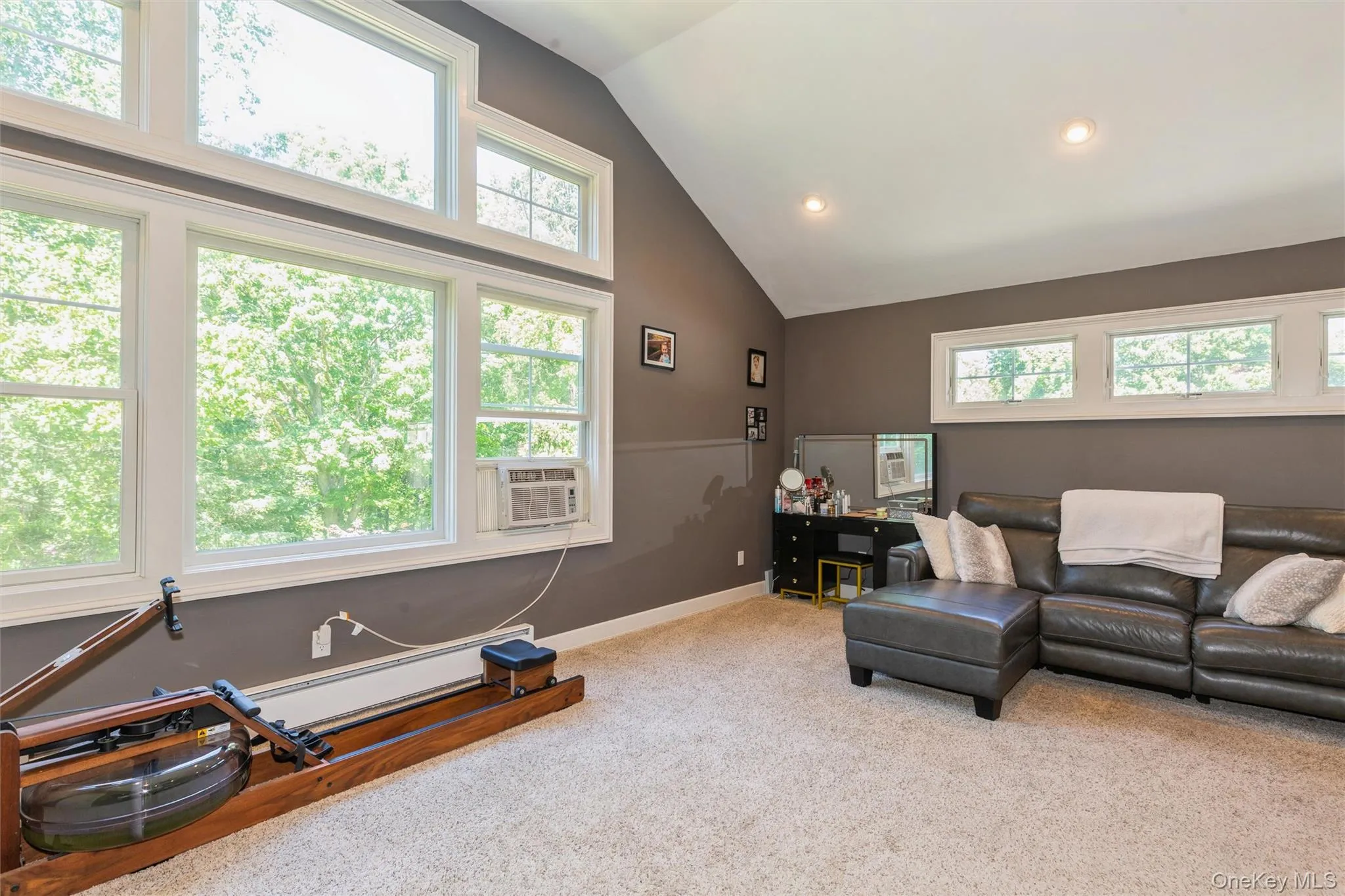 5 Olive Street, Brookhaven, NY, 2 Bedrooms Bedrooms, 5 Rooms Rooms,1 BathroomBathrooms,Residential,For Rent,Olive,0,1007598 5 Olive Street, Brookhaven, NY, 2 Bedrooms Bedrooms, 5 Rooms Rooms,1 BathroomBathrooms,Residential,For Rent,Olive,0,1007598