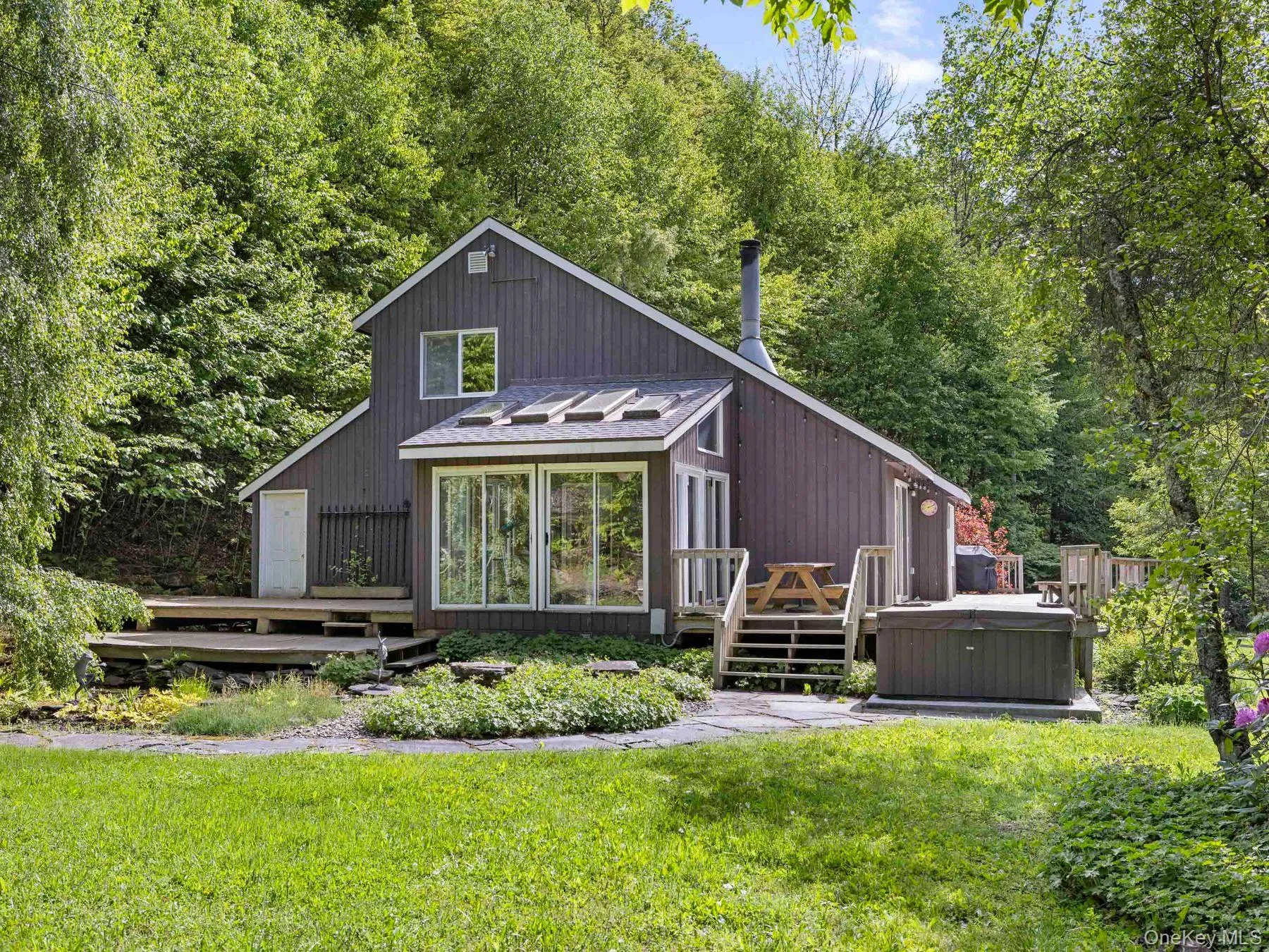 620 Mohican Trail, Middletown, NY, 3 Bedrooms Bedrooms, 5 Rooms Rooms,2 BathroomsBathrooms,Residential,For Rent,Mohican,0,1007600 620 Mohican Trail, Middletown, NY, 3 Bedrooms Bedrooms, 5 Rooms Rooms,2 BathroomsBathrooms,Residential,For Rent,Mohican,0,1007600