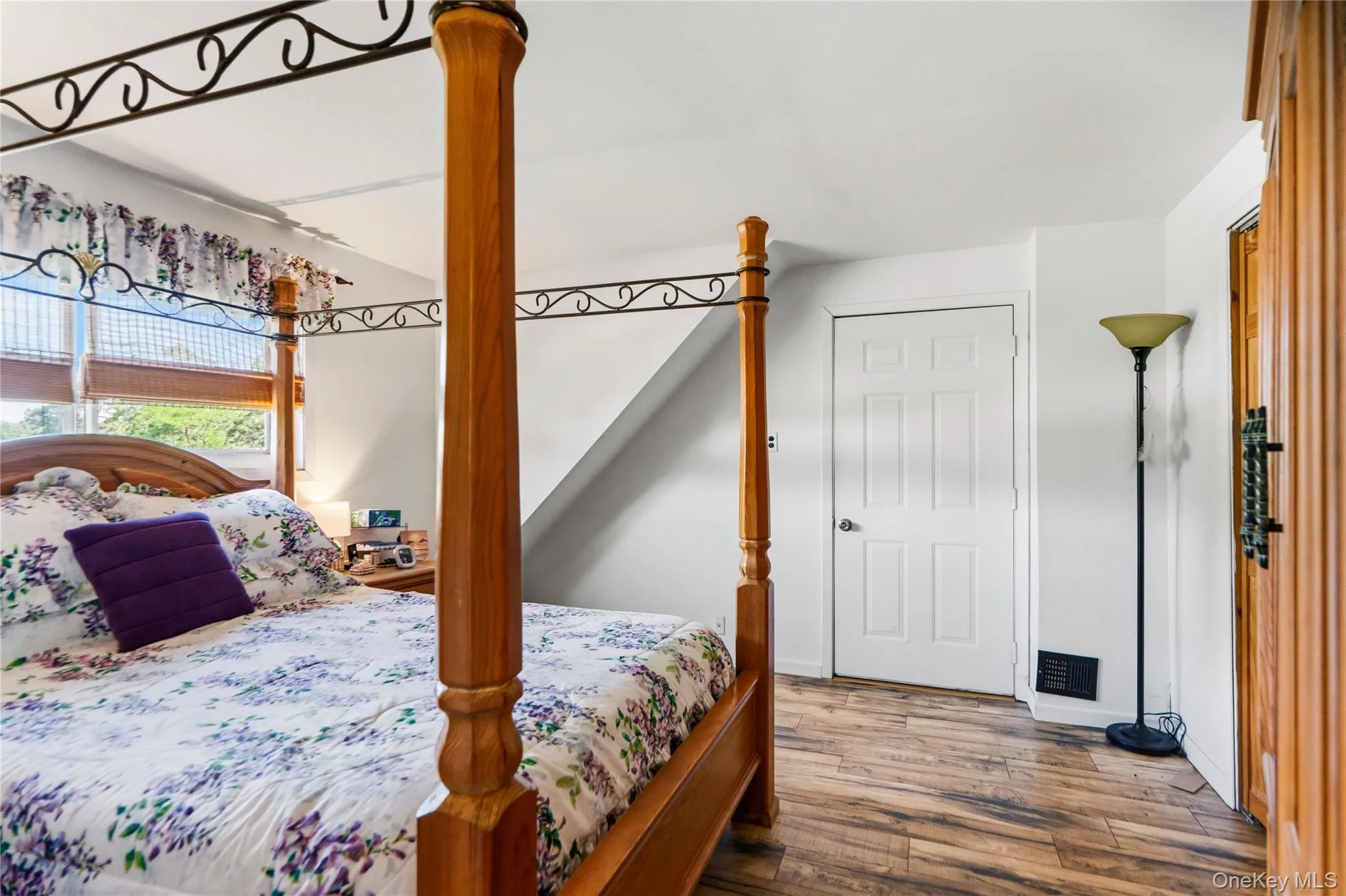 43 Woods Lane, Brookhaven, NY, 4 Bedrooms Bedrooms, 8 Rooms Rooms,3 BathroomsBathrooms,Residential,For Rent,Woods,0,1007605 43 Woods Lane, Brookhaven, NY, 4 Bedrooms Bedrooms, 8 Rooms Rooms,3 BathroomsBathrooms,Residential,For Rent,Woods,0,1007605