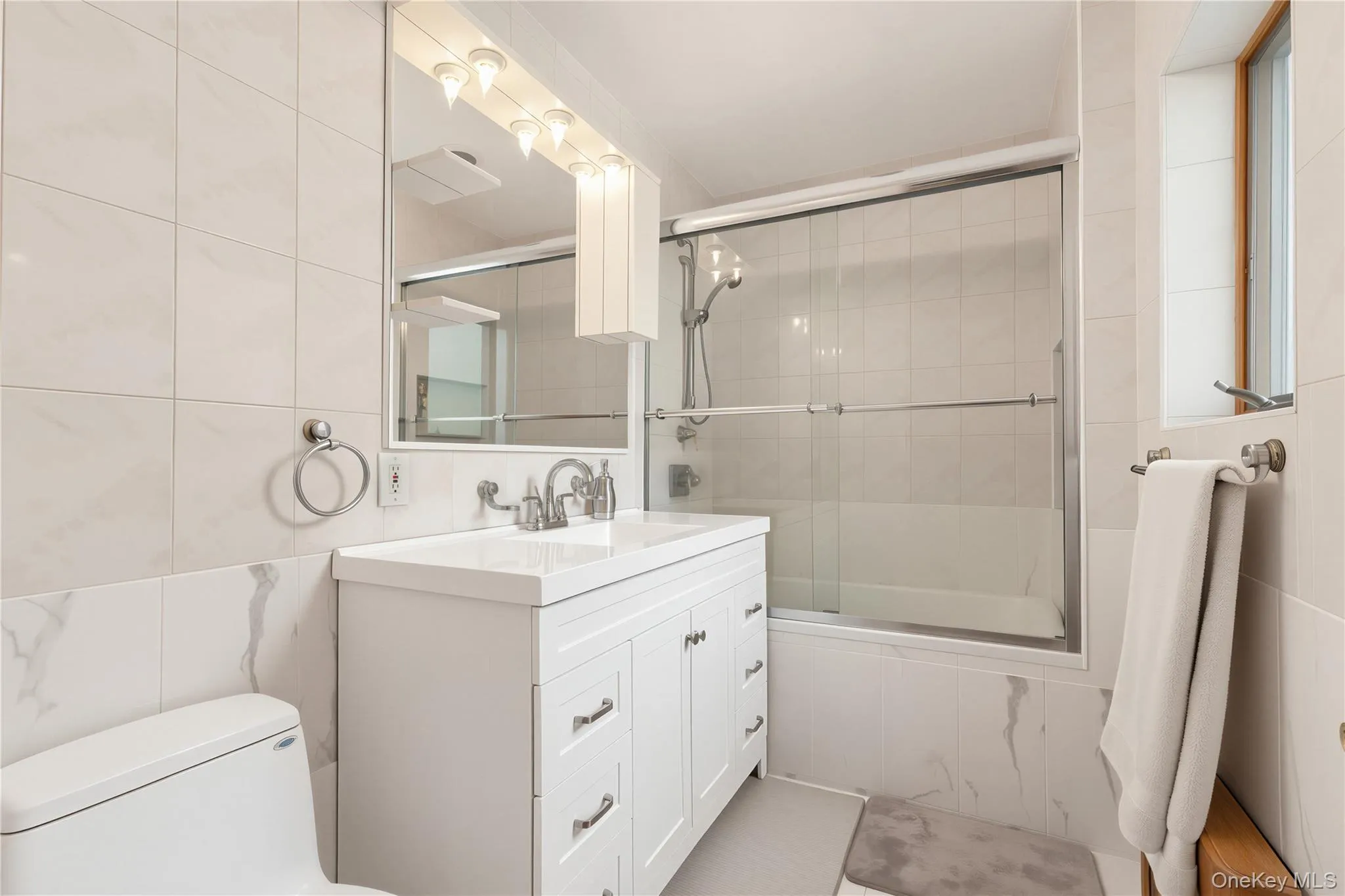 7831 220th Street, New York, NY, 5 Bedrooms Bedrooms, 9 Rooms Rooms,3 BathroomsBathrooms,Residential,For Rent,220th,0,1007606 7831 220th Street, New York, NY, 5 Bedrooms Bedrooms, 9 Rooms Rooms,3 BathroomsBathrooms,Residential,For Rent,220th,0,1007606