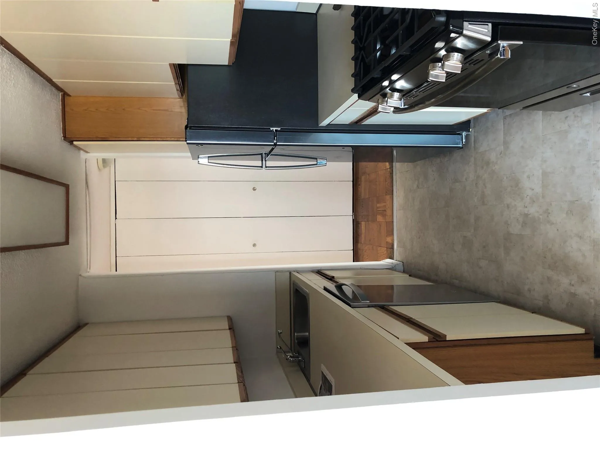 72-35 112th Street, New York, NY, 1 Bedroom Bedrooms, 4 Rooms Rooms,1 BathroomBathrooms,Residential,For Rent,112th,0,1007610 72-35 112th Street, New York, NY, 1 Bedroom Bedrooms, 4 Rooms Rooms,1 BathroomBathrooms,Residential,For Rent,112th,0,1007610
