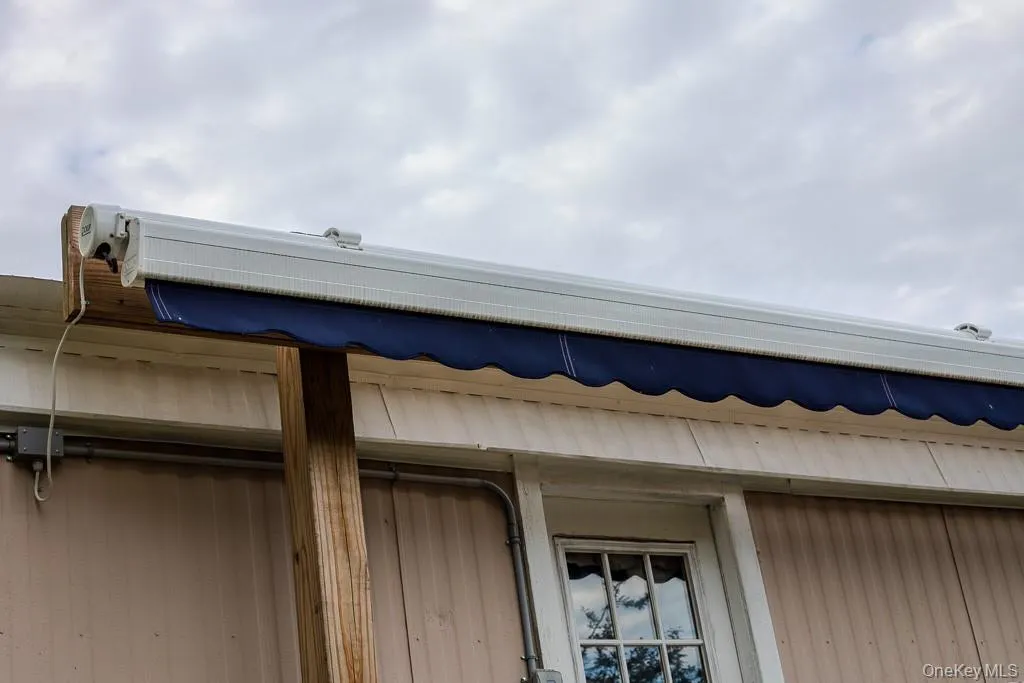 74 Revere Drive, Islip, NY, 2 Bedrooms Bedrooms, 4 Rooms Rooms,1 BathroomBathrooms,Residential,For Rent,Revere,0,1007611 74 Revere Drive, Islip, NY, 2 Bedrooms Bedrooms, 4 Rooms Rooms,1 BathroomBathrooms,Residential,For Rent,Revere,0,1007611