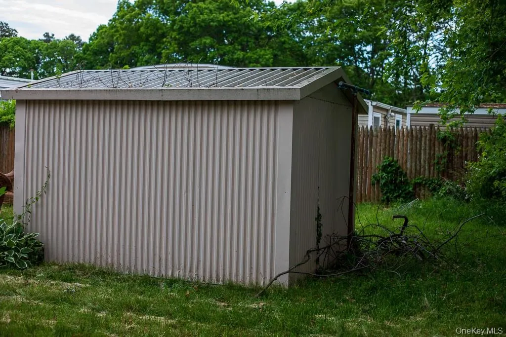 Shed or workshop Shed or workshop