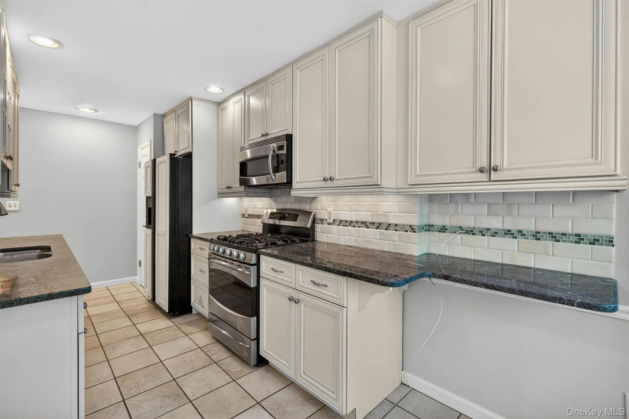 6 Old Lake Road, Clarkstown, NY, 3 Bedrooms Bedrooms, 8 Rooms Rooms,2 BathroomsBathrooms,Residential,For Rent,Old Lake,0,1007612 6 Old Lake Road, Clarkstown, NY, 3 Bedrooms Bedrooms, 8 Rooms Rooms,2 BathroomsBathrooms,Residential,For Rent,Old Lake,0,1007612