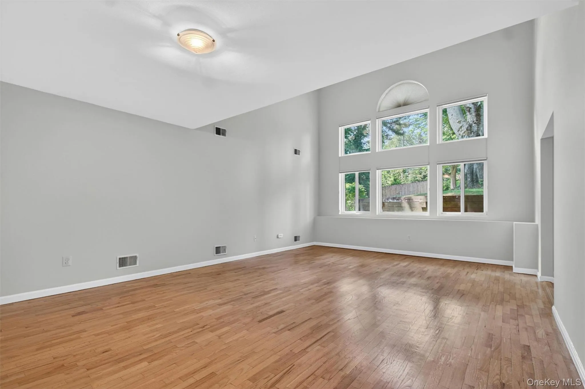 6 Old Lake Road, Clarkstown, NY, 3 Bedrooms Bedrooms, 8 Rooms Rooms,2 BathroomsBathrooms,Residential,For Rent,Old Lake,0,1007612 6 Old Lake Road, Clarkstown, NY, 3 Bedrooms Bedrooms, 8 Rooms Rooms,2 BathroomsBathrooms,Residential,For Rent,Old Lake,0,1007612