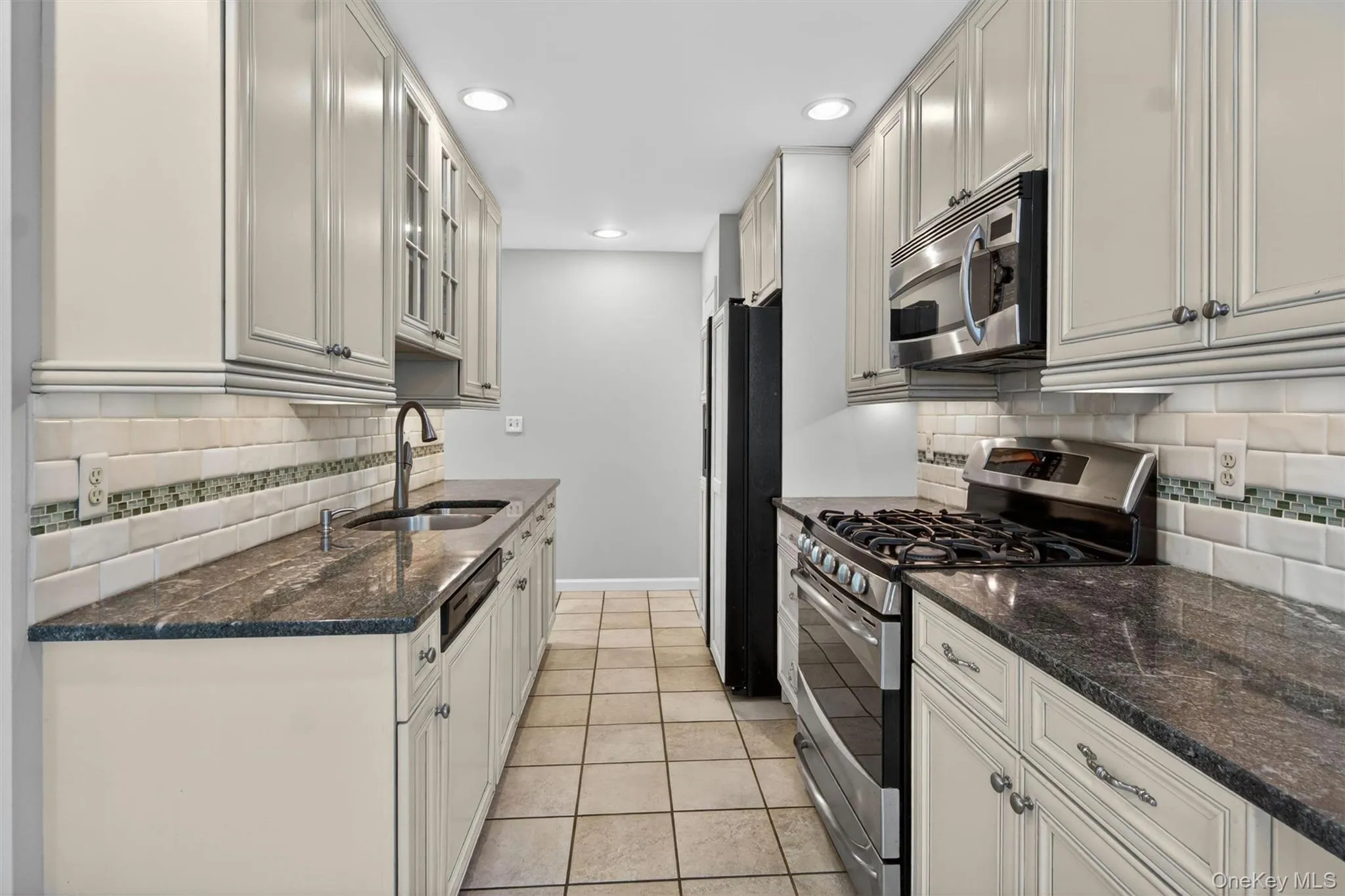 6 Old Lake Road, Clarkstown, NY, 3 Bedrooms Bedrooms, 8 Rooms Rooms,2 BathroomsBathrooms,Residential,For Rent,Old Lake,0,1007612 6 Old Lake Road, Clarkstown, NY, 3 Bedrooms Bedrooms, 8 Rooms Rooms,2 BathroomsBathrooms,Residential,For Rent,Old Lake,0,1007612