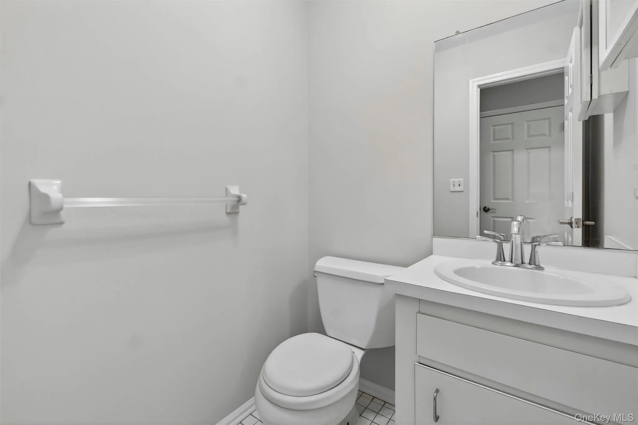 6 Old Lake Road, Clarkstown, NY, 3 Bedrooms Bedrooms, 8 Rooms Rooms,2 BathroomsBathrooms,Residential,For Rent,Old Lake,0,1007612 6 Old Lake Road, Clarkstown, NY, 3 Bedrooms Bedrooms, 8 Rooms Rooms,2 BathroomsBathrooms,Residential,For Rent,Old Lake,0,1007612