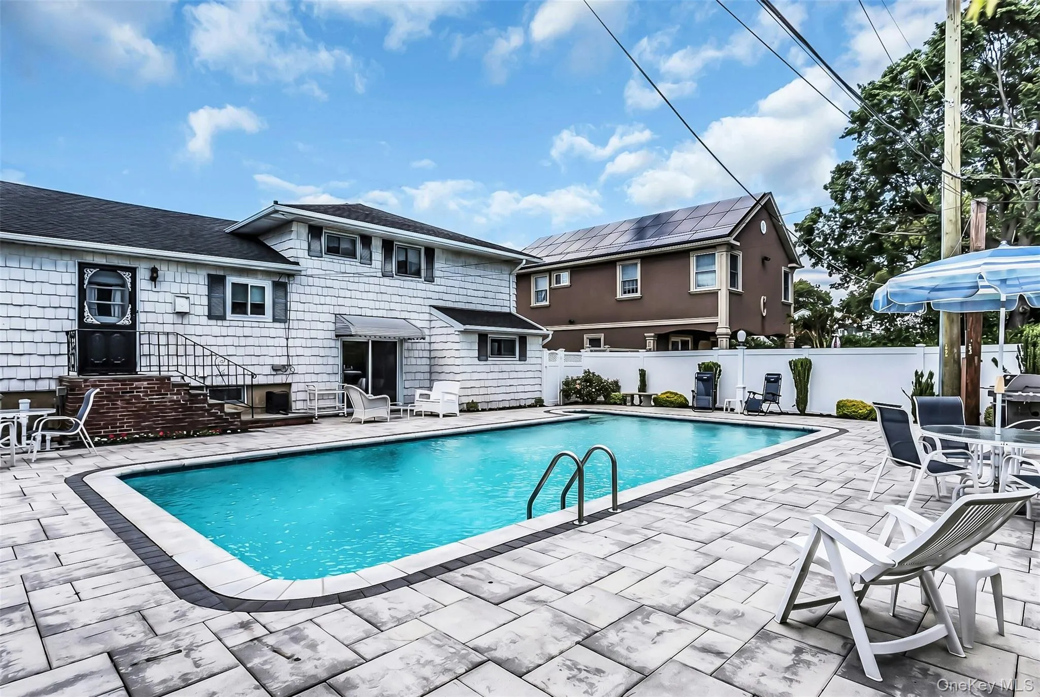 323 Richard Street, Hempstead, NY, 3 Bedrooms Bedrooms, 7 Rooms Rooms,1 BathroomBathrooms,Residential,For Rent,Richard,0,1007617 323 Richard Street, Hempstead, NY, 3 Bedrooms Bedrooms, 7 Rooms Rooms,1 BathroomBathrooms,Residential,For Rent,Richard,0,1007617