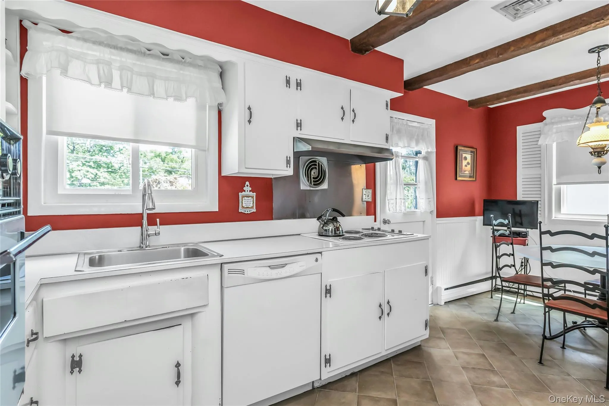 323 Richard Street, Hempstead, NY, 3 Bedrooms Bedrooms, 7 Rooms Rooms,1 BathroomBathrooms,Residential,For Rent,Richard,0,1007617 323 Richard Street, Hempstead, NY, 3 Bedrooms Bedrooms, 7 Rooms Rooms,1 BathroomBathrooms,Residential,For Rent,Richard,0,1007617