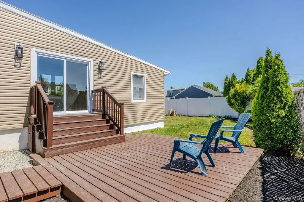 47 Walnut Avenue, Babylon, NY, 3 Bedrooms Bedrooms, 7 Rooms Rooms,2 BathroomsBathrooms,Residential,For Rent,Walnut,0,1007618 47 Walnut Avenue, Babylon, NY, 3 Bedrooms Bedrooms, 7 Rooms Rooms,2 BathroomsBathrooms,Residential,For Rent,Walnut,0,1007618