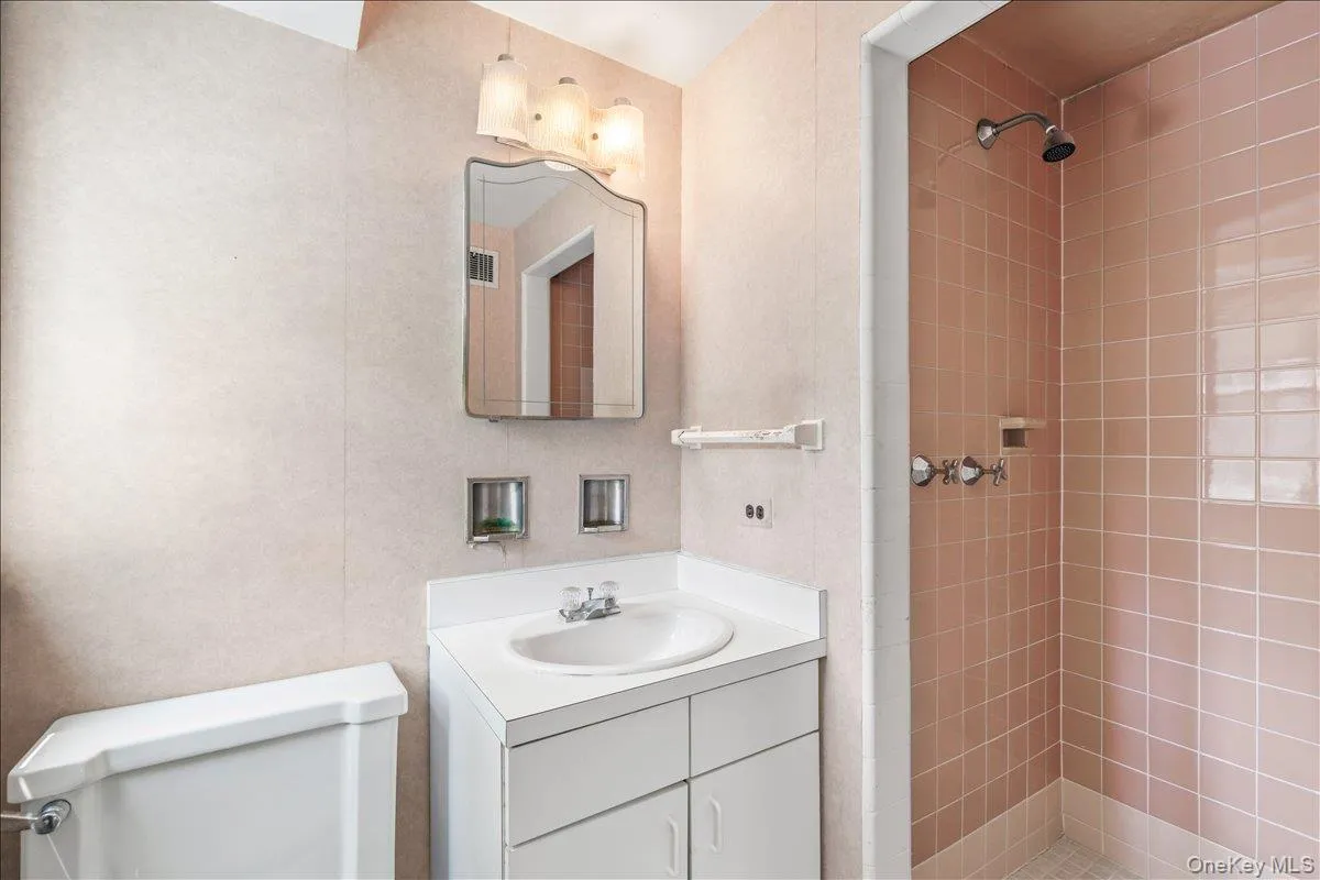 Ensuite Primary Bathroom. Ensuite Primary Bathroom.