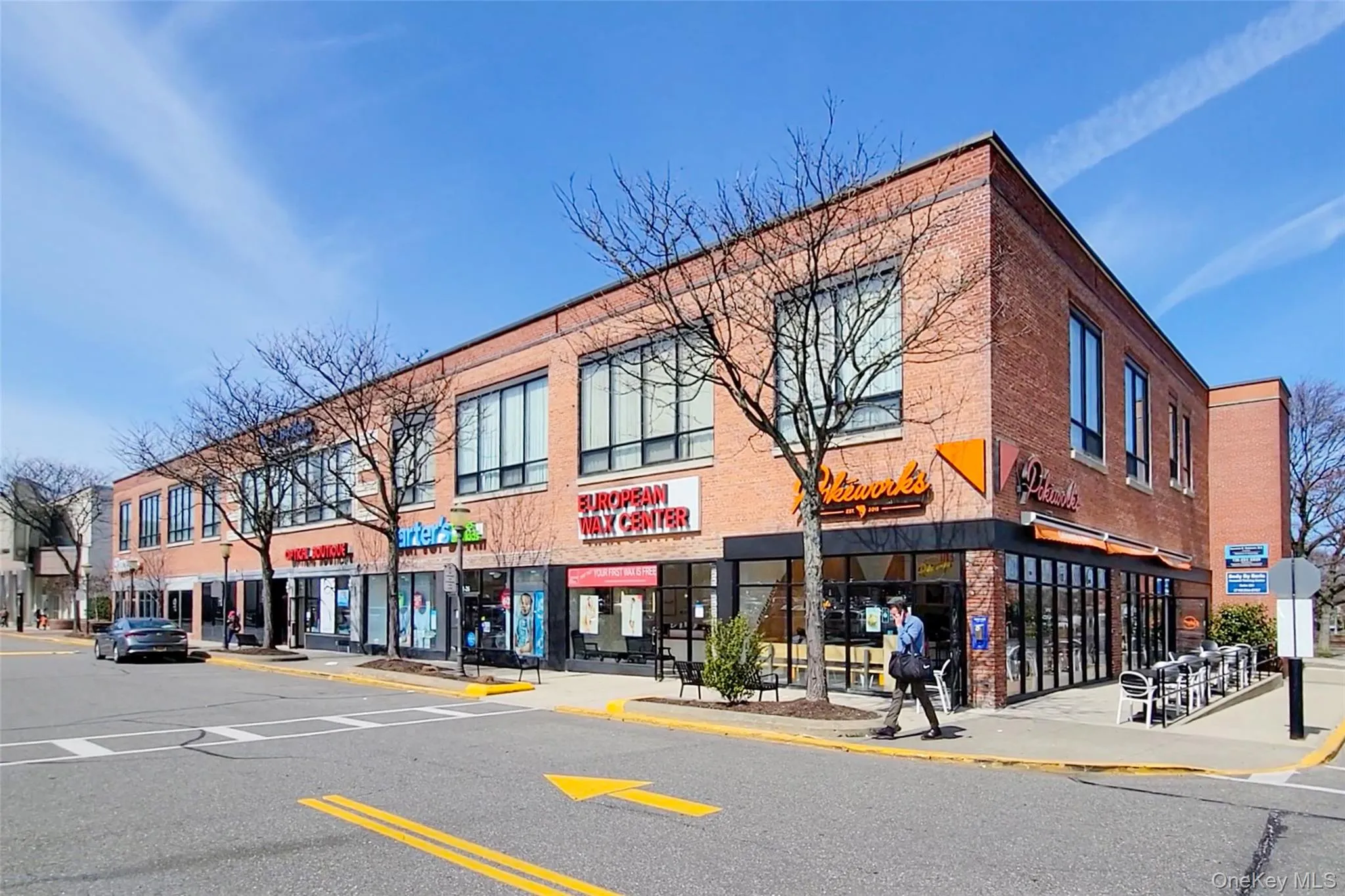 Ideally situated near Cunningham Park and a wide variety of neighborhood amenities, including shopping centers, restaurants, cafes, grocery stores, and an AMC movie theater. Ideally situated near Cunningham Park and a wide variety of neighborhood amenities, including shopping centers, restaurants, cafes, grocery stores, and an AMC movie theater.