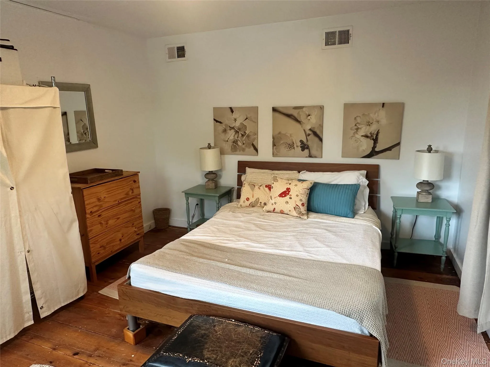 744 Main Street, Southold, NY, 3 Bedrooms Bedrooms, 8 Rooms Rooms,2 BathroomsBathrooms,Residential Lease,For Rent,Main,0,1007625 744 Main Street, Southold, NY, 3 Bedrooms Bedrooms, 8 Rooms Rooms,2 BathroomsBathrooms,Residential Lease,For Rent,Main,0,1007625