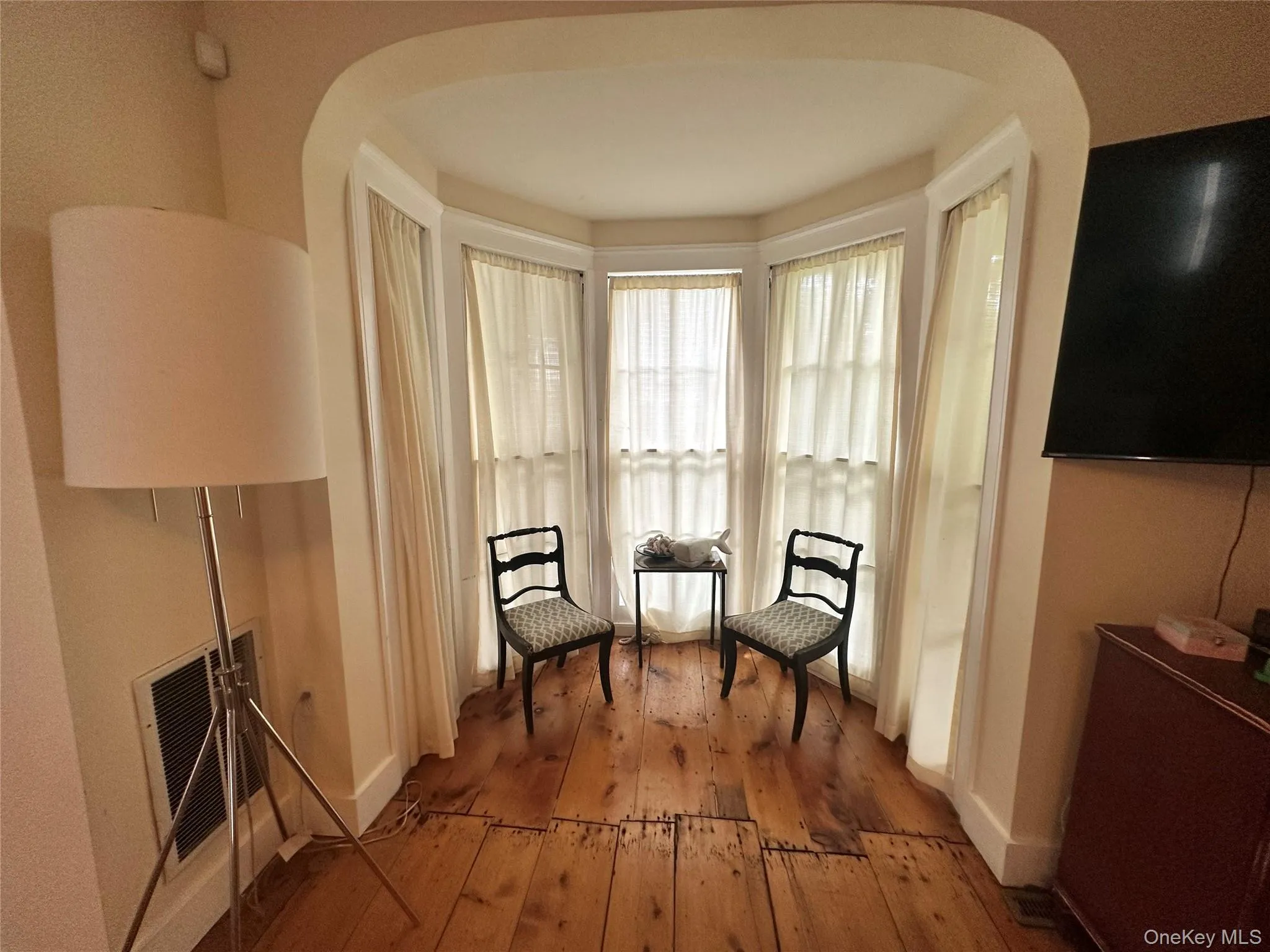 744 Main Street, Southold, NY, 3 Bedrooms Bedrooms, 8 Rooms Rooms,2 BathroomsBathrooms,Residential Lease,For Rent,Main,0,1007625 744 Main Street, Southold, NY, 3 Bedrooms Bedrooms, 8 Rooms Rooms,2 BathroomsBathrooms,Residential Lease,For Rent,Main,0,1007625