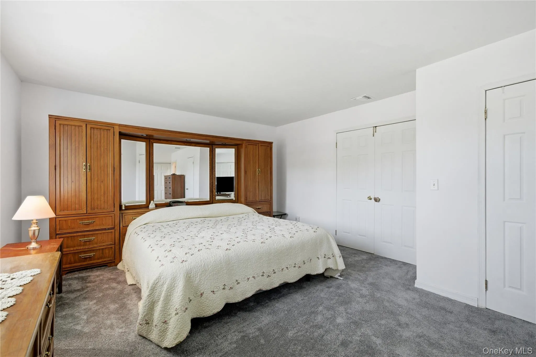 22 Indian Trace, Smithtown, NY, 3 Bedrooms Bedrooms, 6 Rooms Rooms,2 BathroomsBathrooms,Residential,For Rent,Indian,0,1007626 22 Indian Trace, Smithtown, NY, 3 Bedrooms Bedrooms, 6 Rooms Rooms,2 BathroomsBathrooms,Residential,For Rent,Indian,0,1007626