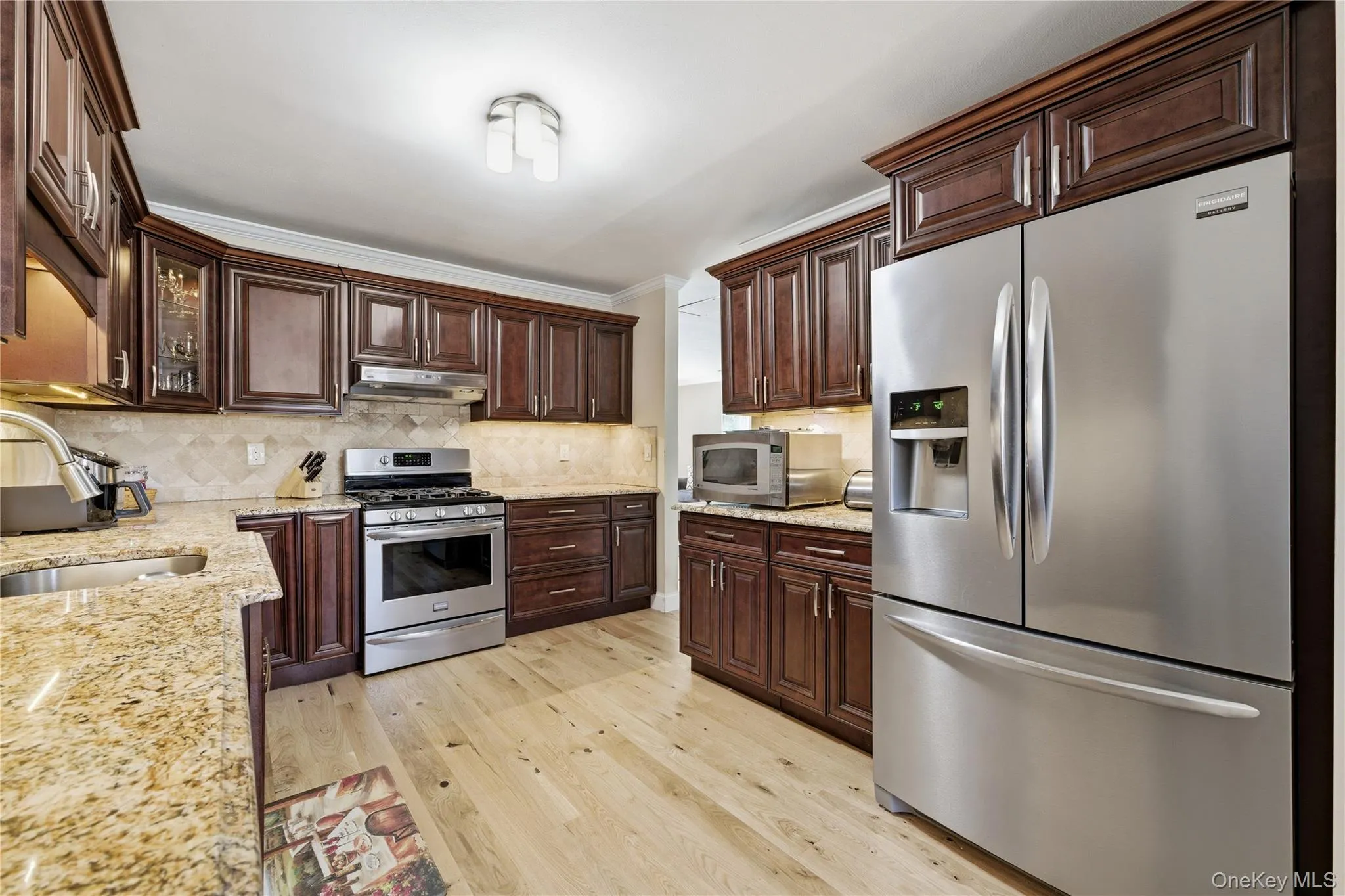 22 Indian Trace, Smithtown, NY, 3 Bedrooms Bedrooms, 6 Rooms Rooms,2 BathroomsBathrooms,Residential,For Rent,Indian,0,1007626 22 Indian Trace, Smithtown, NY, 3 Bedrooms Bedrooms, 6 Rooms Rooms,2 BathroomsBathrooms,Residential,For Rent,Indian,0,1007626