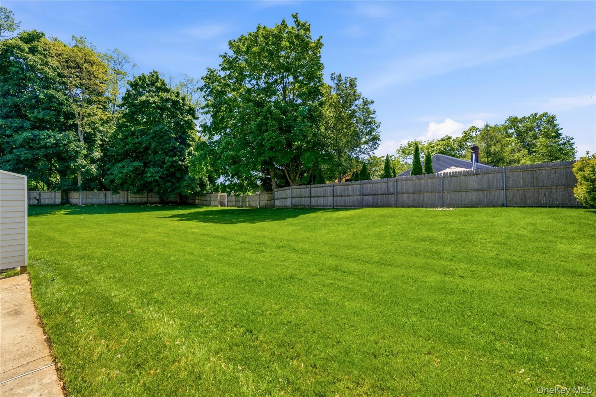 22 Indian Trace, Smithtown, NY, 3 Bedrooms Bedrooms, 6 Rooms Rooms,2 BathroomsBathrooms,Residential,For Rent,Indian,0,1007626 22 Indian Trace, Smithtown, NY, 3 Bedrooms Bedrooms, 6 Rooms Rooms,2 BathroomsBathrooms,Residential,For Rent,Indian,0,1007626