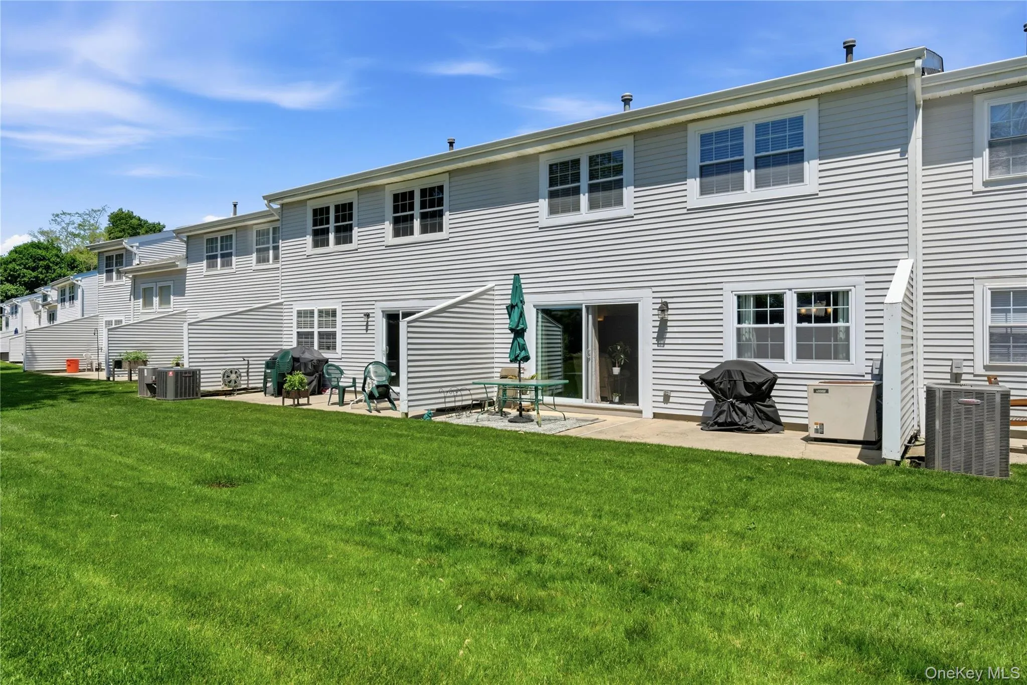 22 Indian Trace, Smithtown, NY, 3 Bedrooms Bedrooms, 6 Rooms Rooms,2 BathroomsBathrooms,Residential,For Rent,Indian,0,1007626 22 Indian Trace, Smithtown, NY, 3 Bedrooms Bedrooms, 6 Rooms Rooms,2 BathroomsBathrooms,Residential,For Rent,Indian,0,1007626