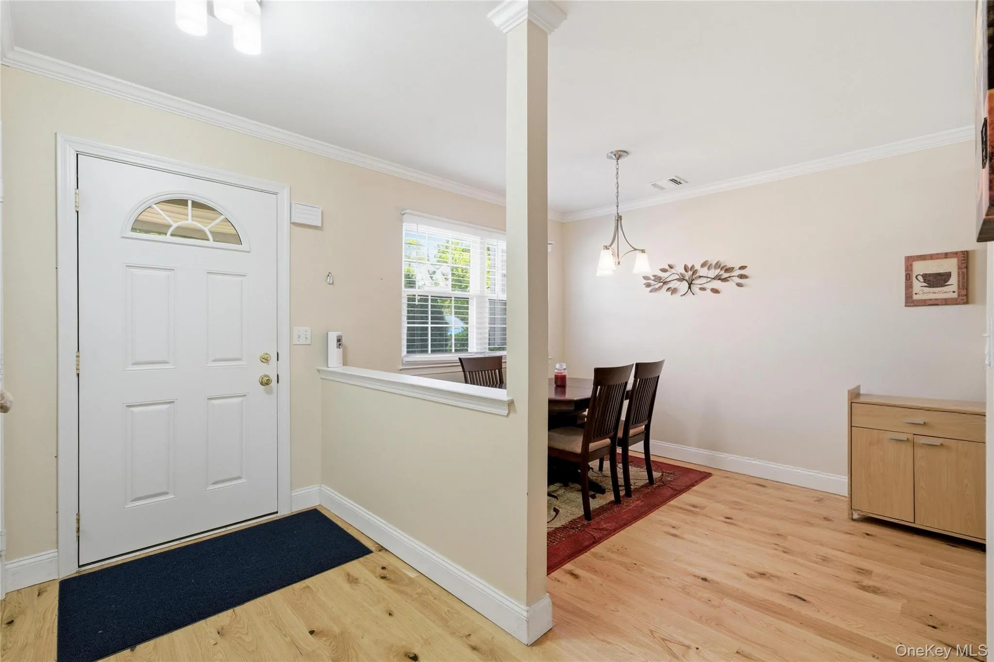 22 Indian Trace, Smithtown, NY, 3 Bedrooms Bedrooms, 6 Rooms Rooms,2 BathroomsBathrooms,Residential,For Rent,Indian,0,1007626 22 Indian Trace, Smithtown, NY, 3 Bedrooms Bedrooms, 6 Rooms Rooms,2 BathroomsBathrooms,Residential,For Rent,Indian,0,1007626