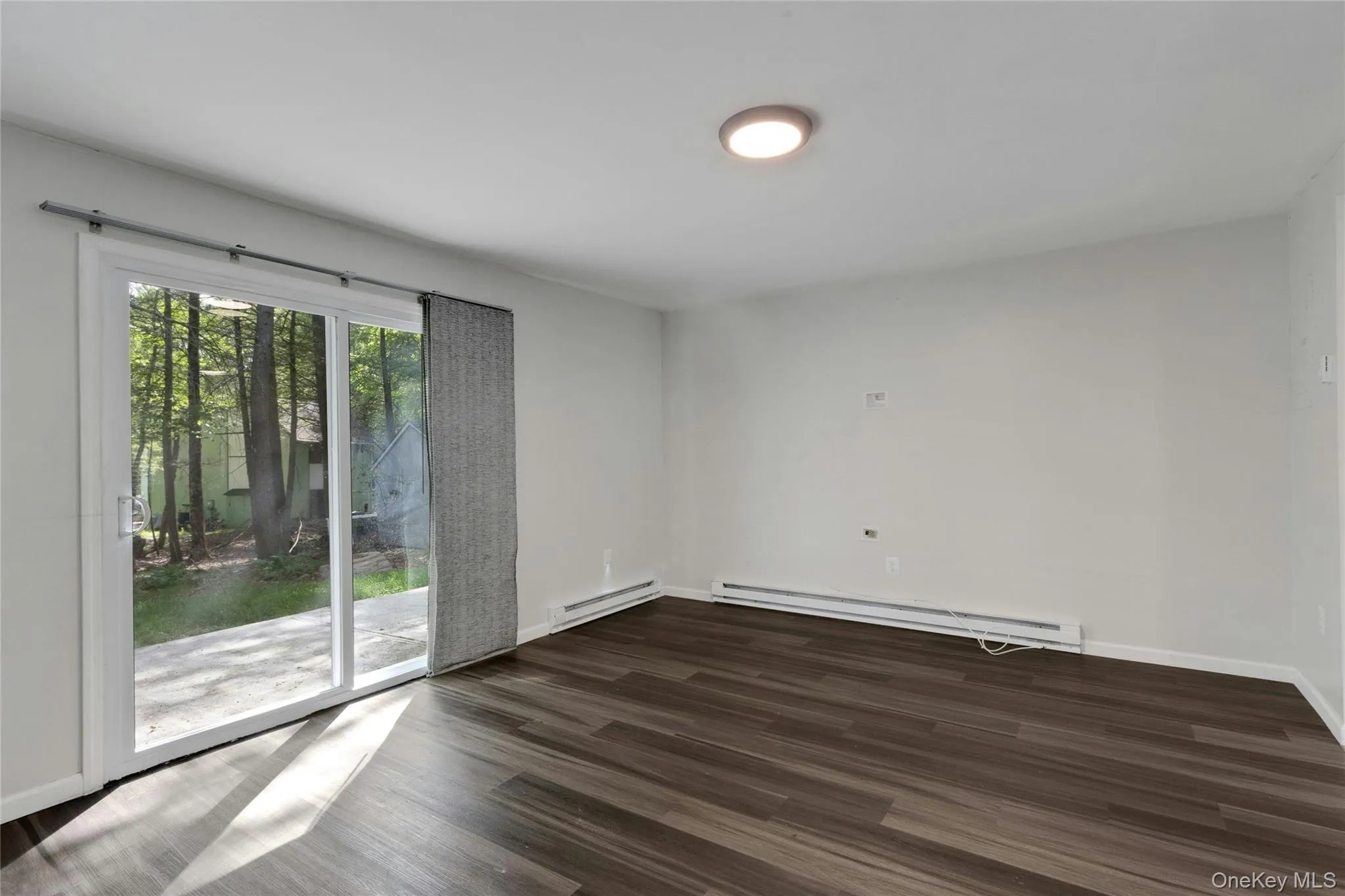 34 Elizabeth Way, Thompson, NY, 3 Bedrooms Bedrooms, 7 Rooms Rooms,2 BathroomsBathrooms,Residential,For Rent,Elizabeth,0,1007627 34 Elizabeth Way, Thompson, NY, 3 Bedrooms Bedrooms, 7 Rooms Rooms,2 BathroomsBathrooms,Residential,For Rent,Elizabeth,0,1007627