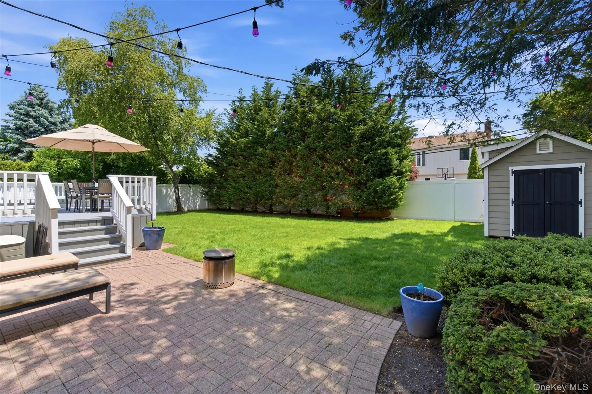 Yard W/ Deck & Patio Yard W/ Deck & Patio