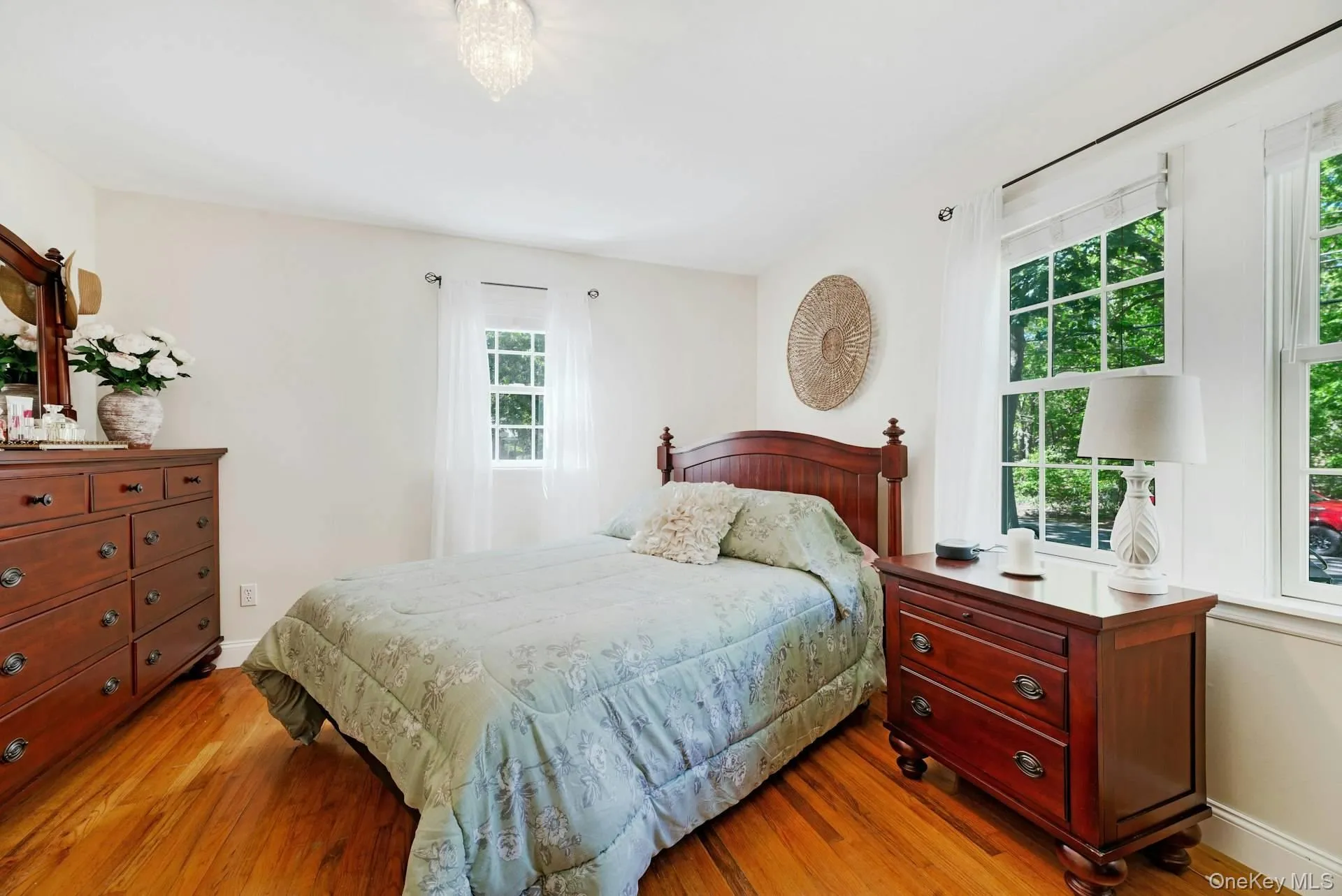 21 Jones Road, Southampton, NY, 2 Bedrooms Bedrooms, 5 Rooms Rooms,1 BathroomBathrooms,Residential,For Rent,Jones,0,1007635 21 Jones Road, Southampton, NY, 2 Bedrooms Bedrooms, 5 Rooms Rooms,1 BathroomBathrooms,Residential,For Rent,Jones,0,1007635