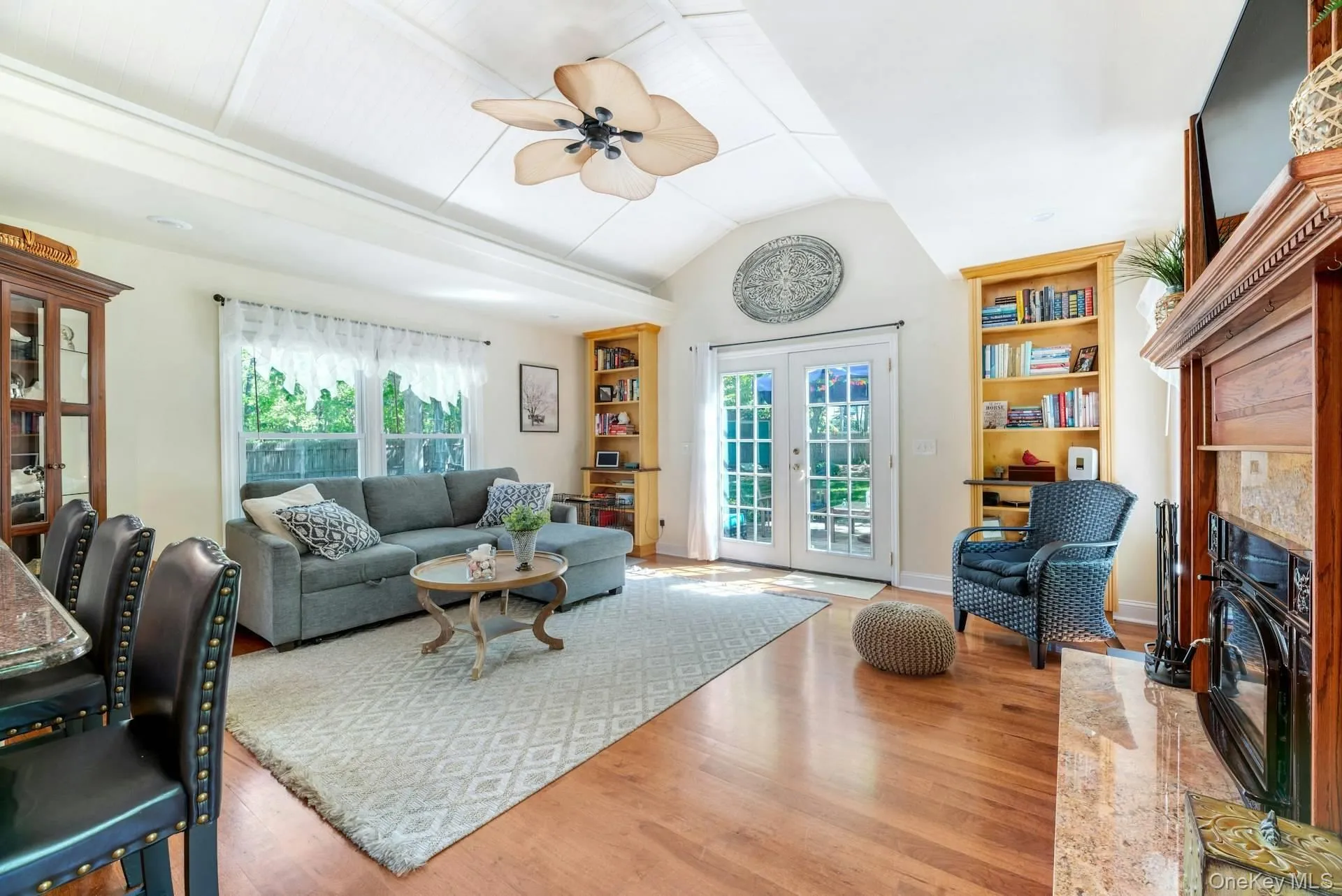 21 Jones Road, Southampton, NY, 2 Bedrooms Bedrooms, 5 Rooms Rooms,1 BathroomBathrooms,Residential,For Rent,Jones,0,1007635 21 Jones Road, Southampton, NY, 2 Bedrooms Bedrooms, 5 Rooms Rooms,1 BathroomBathrooms,Residential,For Rent,Jones,0,1007635