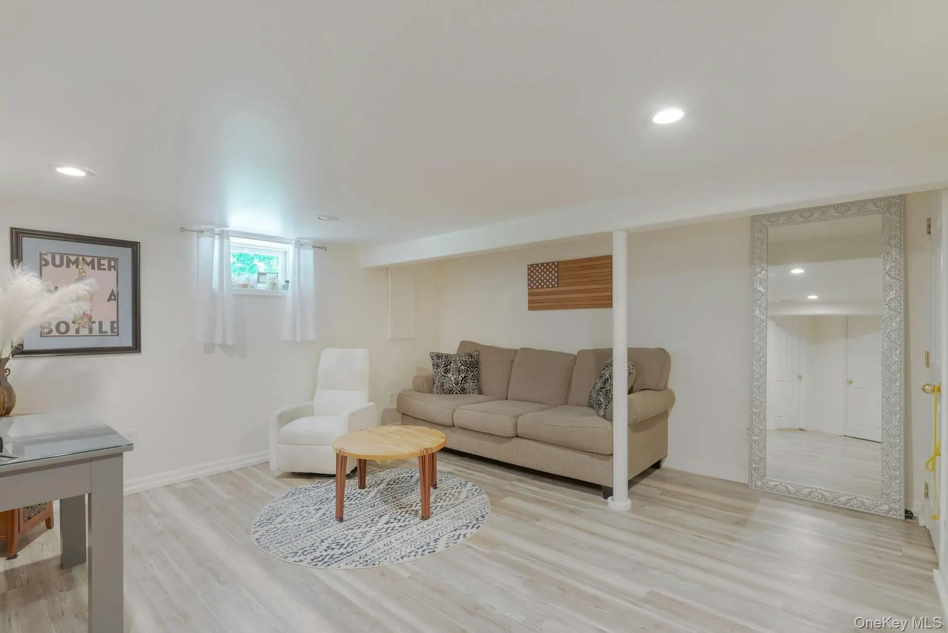 21 Jones Road, Southampton, NY, 2 Bedrooms Bedrooms, 5 Rooms Rooms,1 BathroomBathrooms,Residential,For Rent,Jones,0,1007635 21 Jones Road, Southampton, NY, 2 Bedrooms Bedrooms, 5 Rooms Rooms,1 BathroomBathrooms,Residential,For Rent,Jones,0,1007635