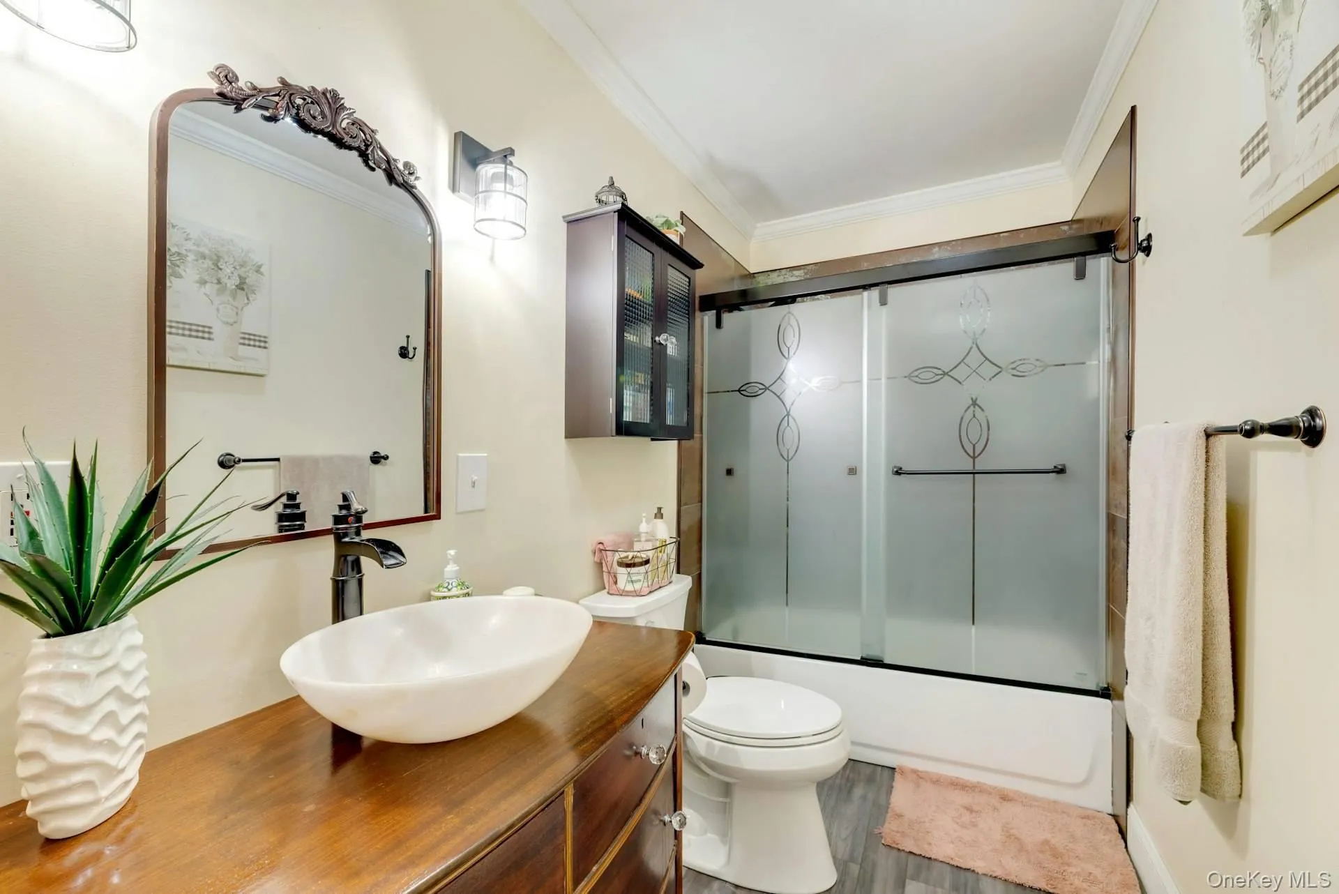 21 Jones Road, Southampton, NY, 2 Bedrooms Bedrooms, 5 Rooms Rooms,1 BathroomBathrooms,Residential,For Rent,Jones,0,1007635 21 Jones Road, Southampton, NY, 2 Bedrooms Bedrooms, 5 Rooms Rooms,1 BathroomBathrooms,Residential,For Rent,Jones,0,1007635
