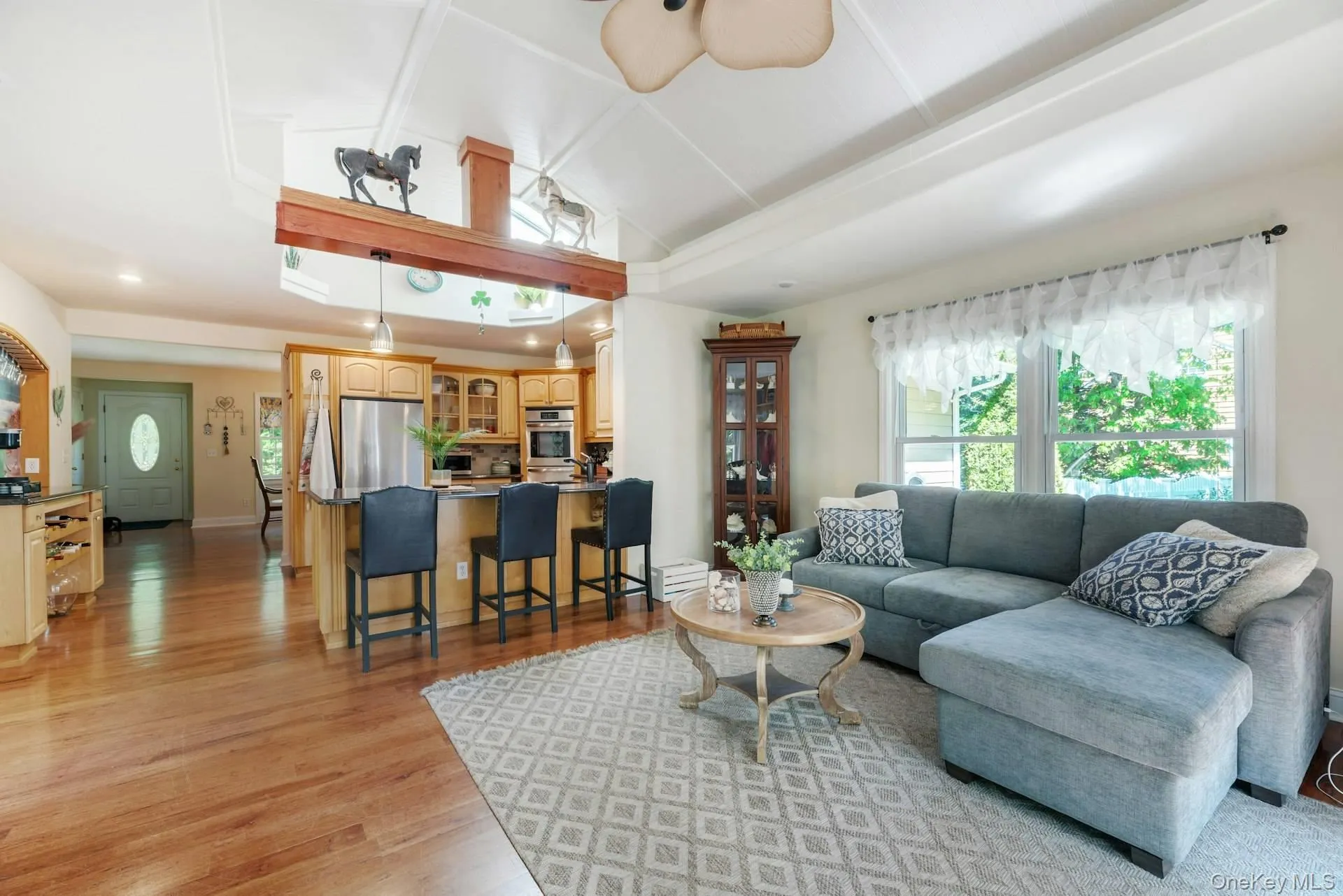 21 Jones Road, Southampton, NY, 2 Bedrooms Bedrooms, 5 Rooms Rooms,1 BathroomBathrooms,Residential,For Rent,Jones,0,1007635 21 Jones Road, Southampton, NY, 2 Bedrooms Bedrooms, 5 Rooms Rooms,1 BathroomBathrooms,Residential,For Rent,Jones,0,1007635
