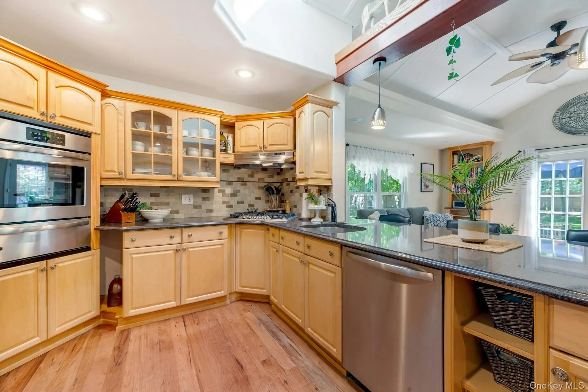 21 Jones Road, Southampton, NY, 2 Bedrooms Bedrooms, 5 Rooms Rooms,1 BathroomBathrooms,Residential,For Rent,Jones,0,1007635 21 Jones Road, Southampton, NY, 2 Bedrooms Bedrooms, 5 Rooms Rooms,1 BathroomBathrooms,Residential,For Rent,Jones,0,1007635