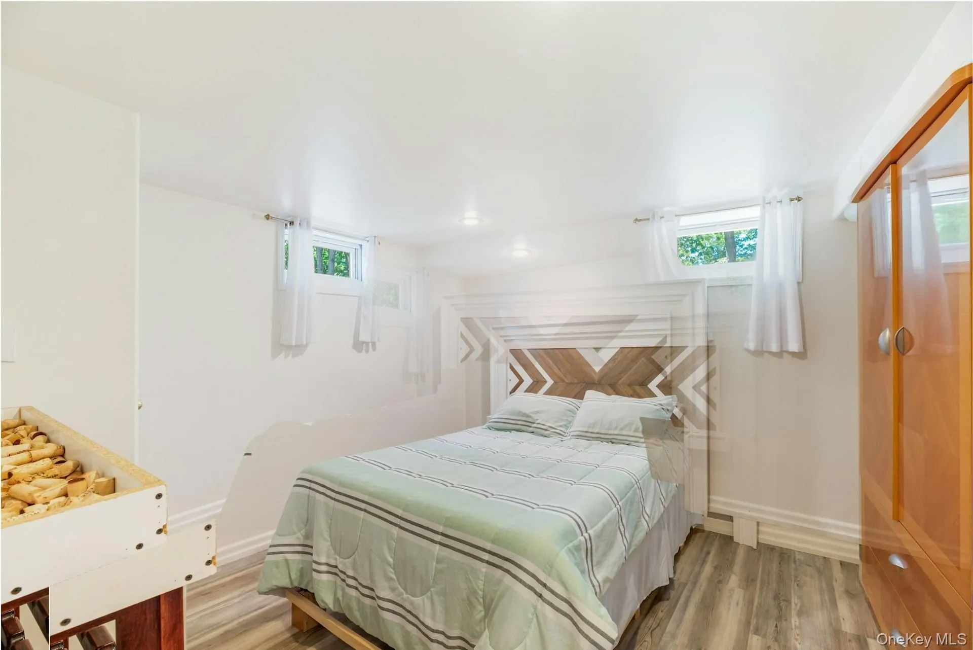 21 Jones Road, Southampton, NY, 2 Bedrooms Bedrooms, 5 Rooms Rooms,1 BathroomBathrooms,Residential,For Rent,Jones,0,1007635 21 Jones Road, Southampton, NY, 2 Bedrooms Bedrooms, 5 Rooms Rooms,1 BathroomBathrooms,Residential,For Rent,Jones,0,1007635