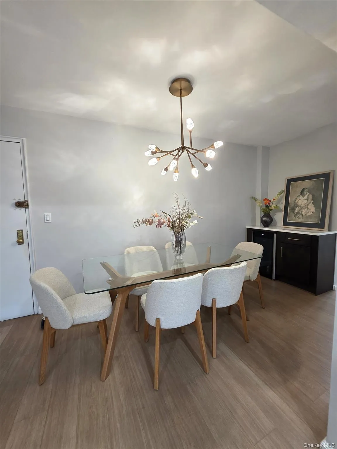 33-25 90th Street, New York, NY, 2 Bedrooms Bedrooms, 4 Rooms Rooms,1 BathroomBathrooms,Residential,For Rent,90th,0,1007637 33-25 90th Street, New York, NY, 2 Bedrooms Bedrooms, 4 Rooms Rooms,1 BathroomBathrooms,Residential,For Rent,90th,0,1007637