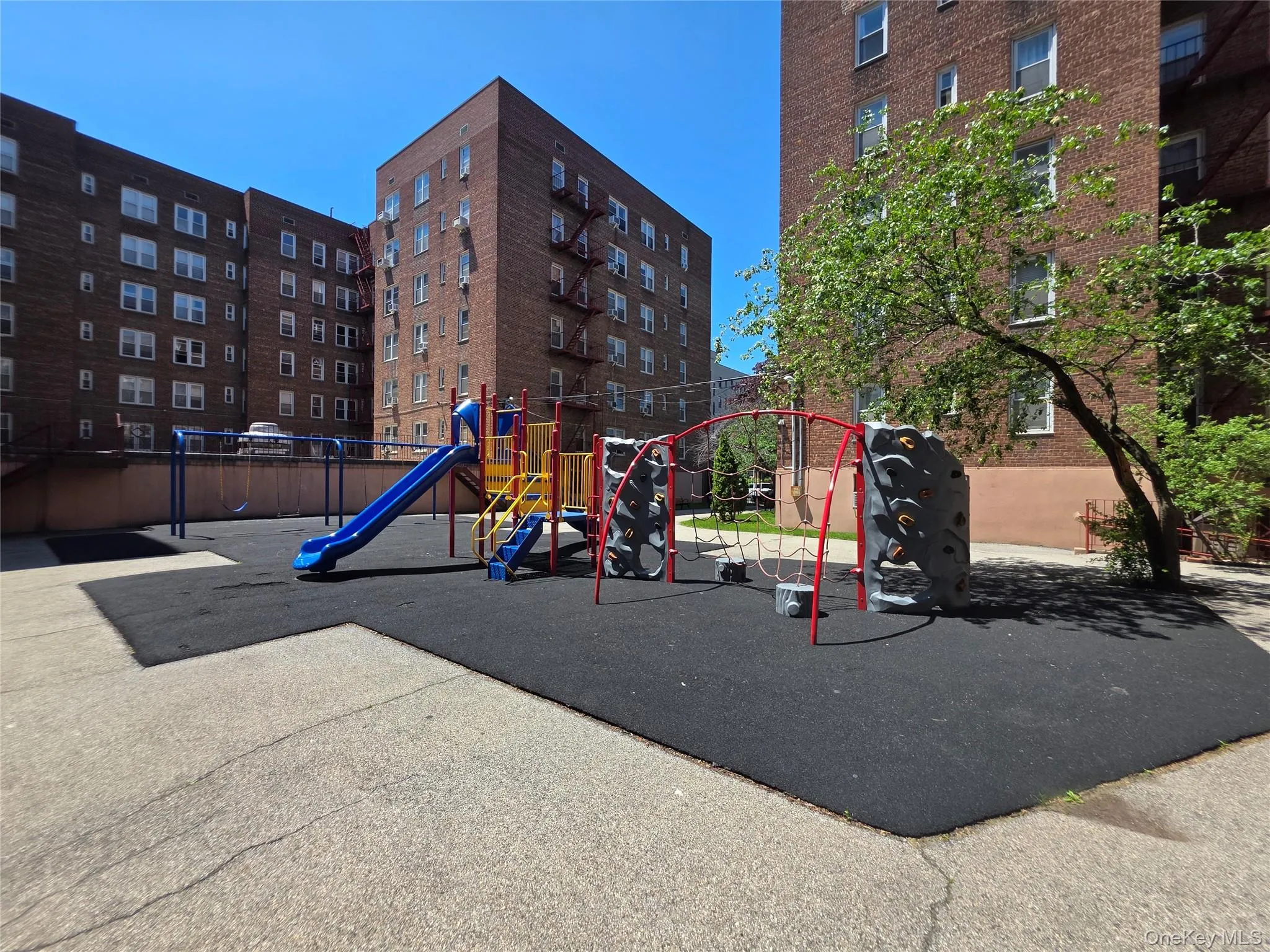 33-25 90th Street, New York, NY, 2 Bedrooms Bedrooms, 4 Rooms Rooms,1 BathroomBathrooms,Residential,For Rent,90th,0,1007637 33-25 90th Street, New York, NY, 2 Bedrooms Bedrooms, 4 Rooms Rooms,1 BathroomBathrooms,Residential,For Rent,90th,0,1007637