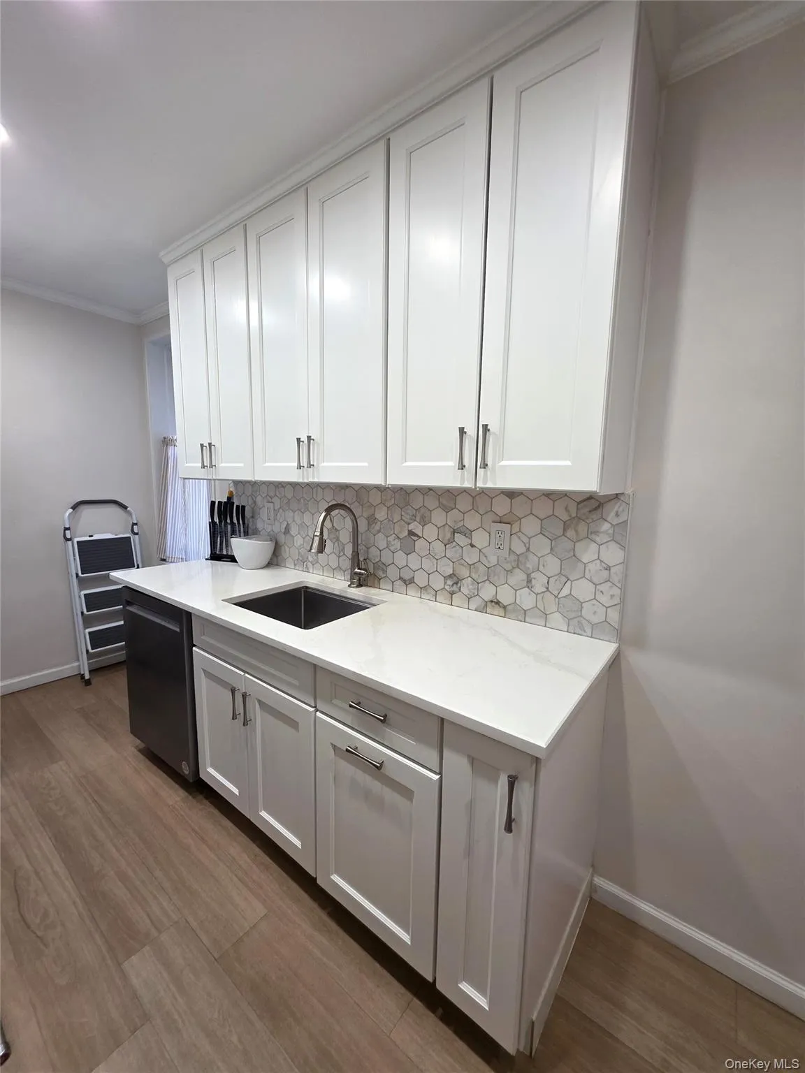 33-25 90th Street, New York, NY, 2 Bedrooms Bedrooms, 4 Rooms Rooms,1 BathroomBathrooms,Residential,For Rent,90th,0,1007637 33-25 90th Street, New York, NY, 2 Bedrooms Bedrooms, 4 Rooms Rooms,1 BathroomBathrooms,Residential,For Rent,90th,0,1007637